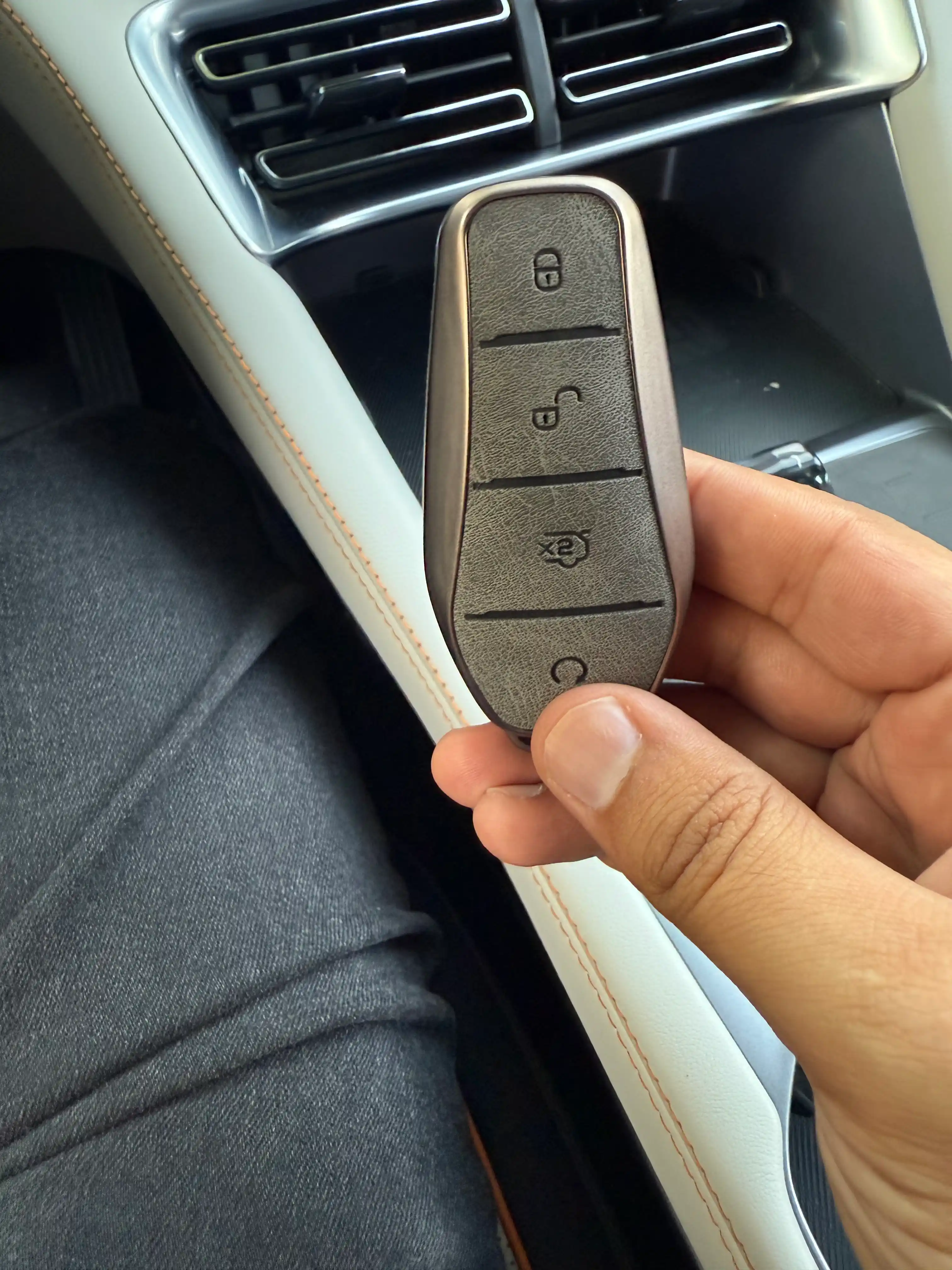 BYD Yuan, Chazor, Song, Tang, Han pult, kaliti uchun eco charm va TPU dan himoya g'ilofi