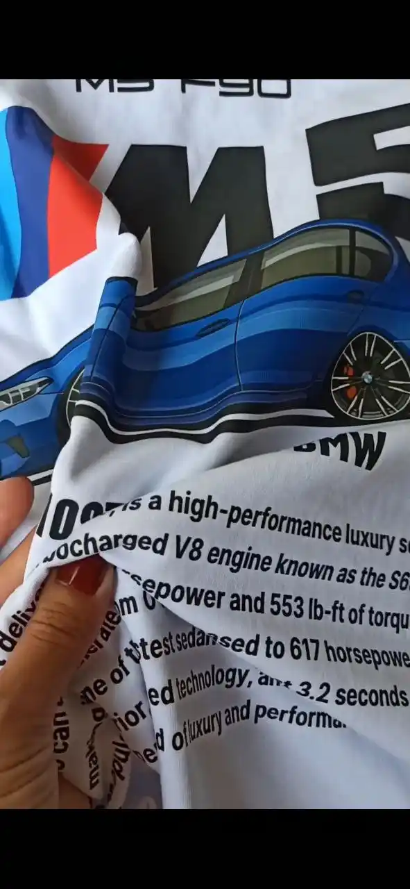 Erkaklar futbolkasi BMW M5 F90 print bilan, 100% paxta