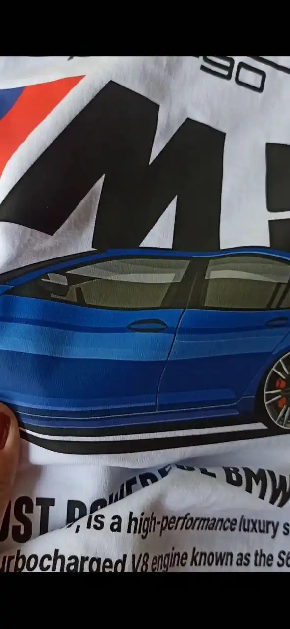 Erkaklar futbolkasi BMW M5 F90 print bilan, 100% paxta