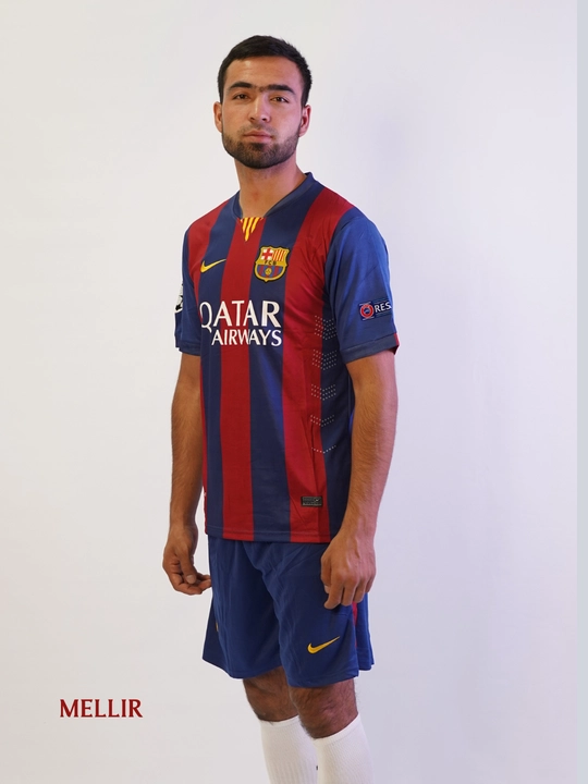 Barselona retro futbol formasi