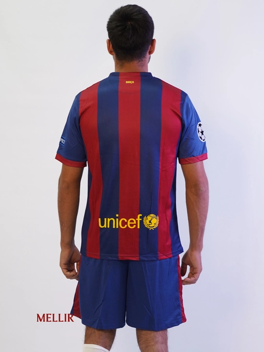 Barselona retro futbol formasi