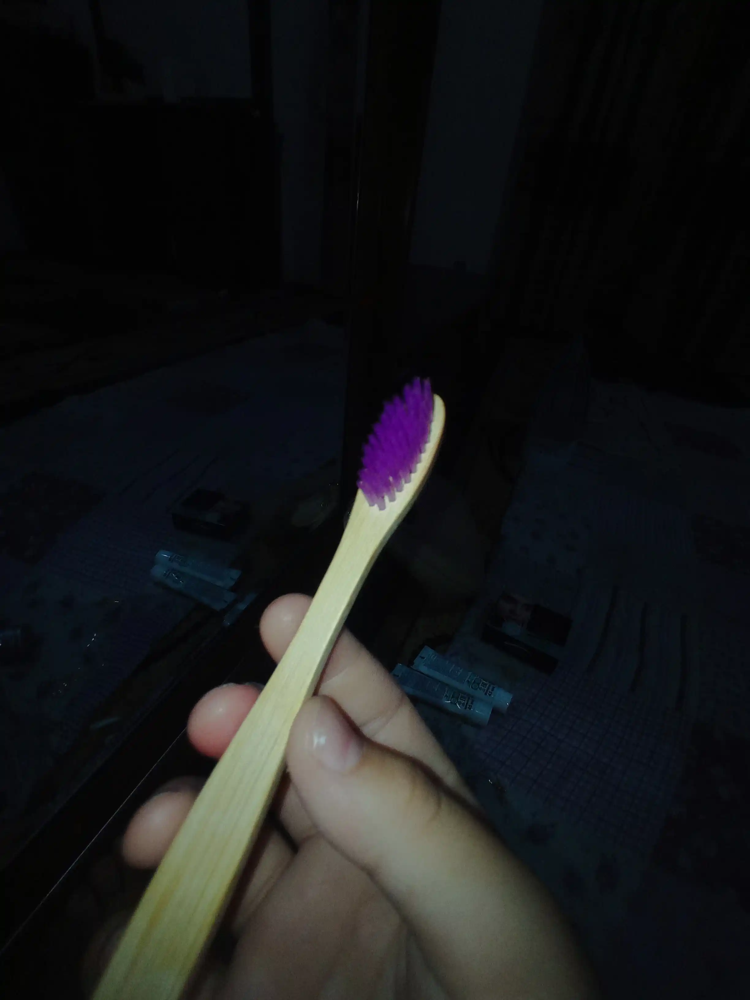 Ekologik toza bambuk tish cho'tkasi