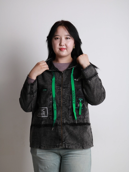 Ayollar uchun keng jins kurtka, XL-XXXL o‘lcham