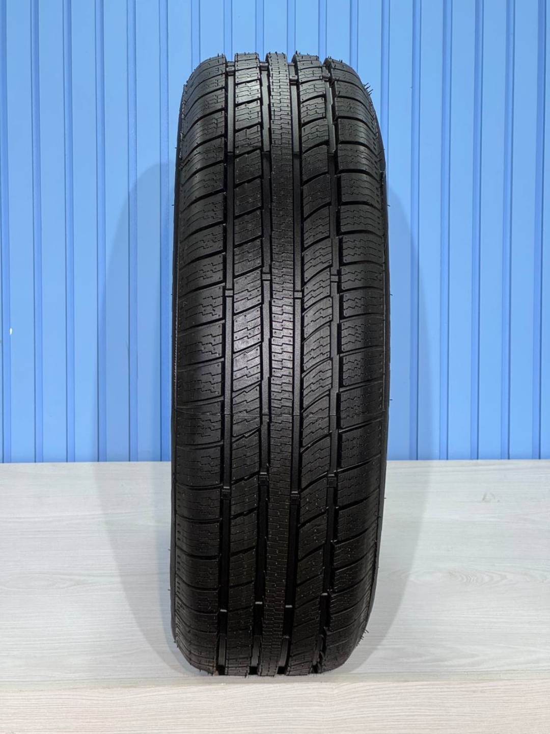 Balon Ovotion 205 65 R14 tort fasillik