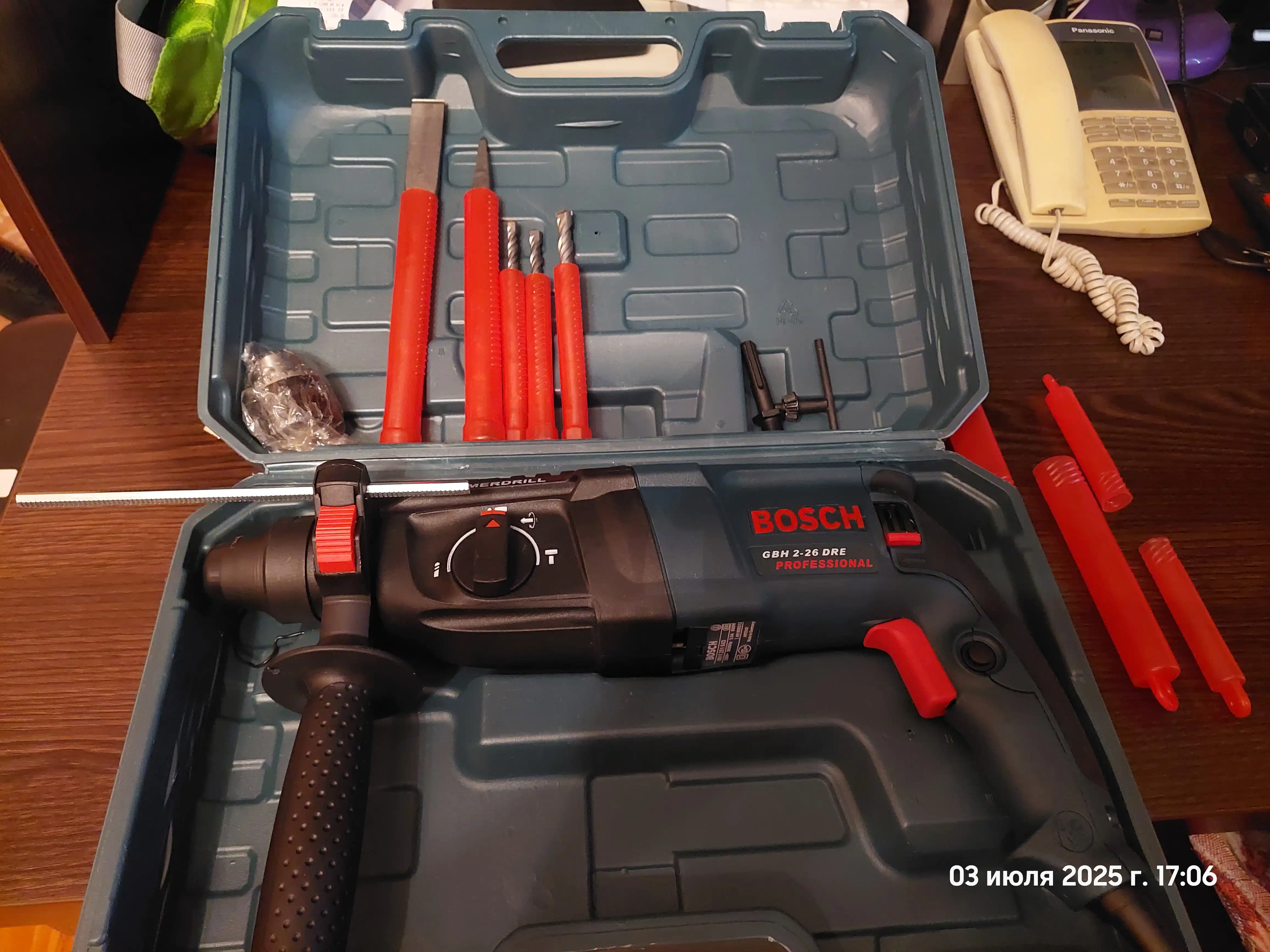 Professional perforator,  uch rejimli, SDS PLUS, 26 mm, 800 Vt