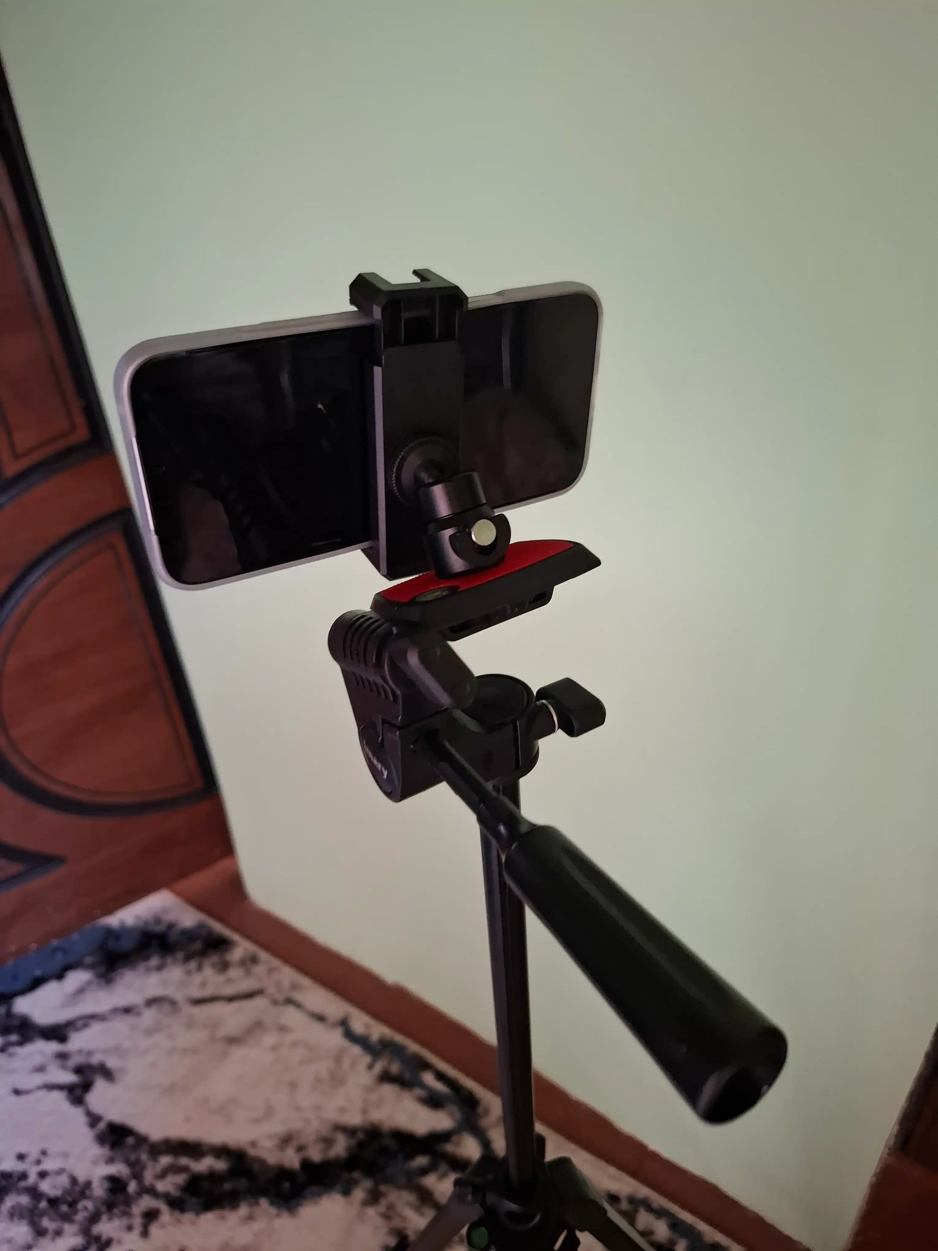 Штатив Jmary kp 2209 с держателем для телефона и фотоаппарата
