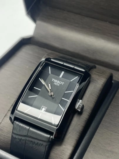 Мужские наручные часы от бренда Tissot, в подарочной упаковке, в классическом стиле — VAQTWAT-45W0019-УГОЛЬН