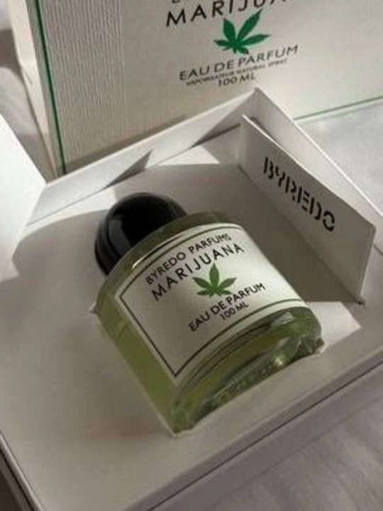 Ayollar va erkaklar uchun parfumlangan suv Byredo Marijuana, 100 ml - 