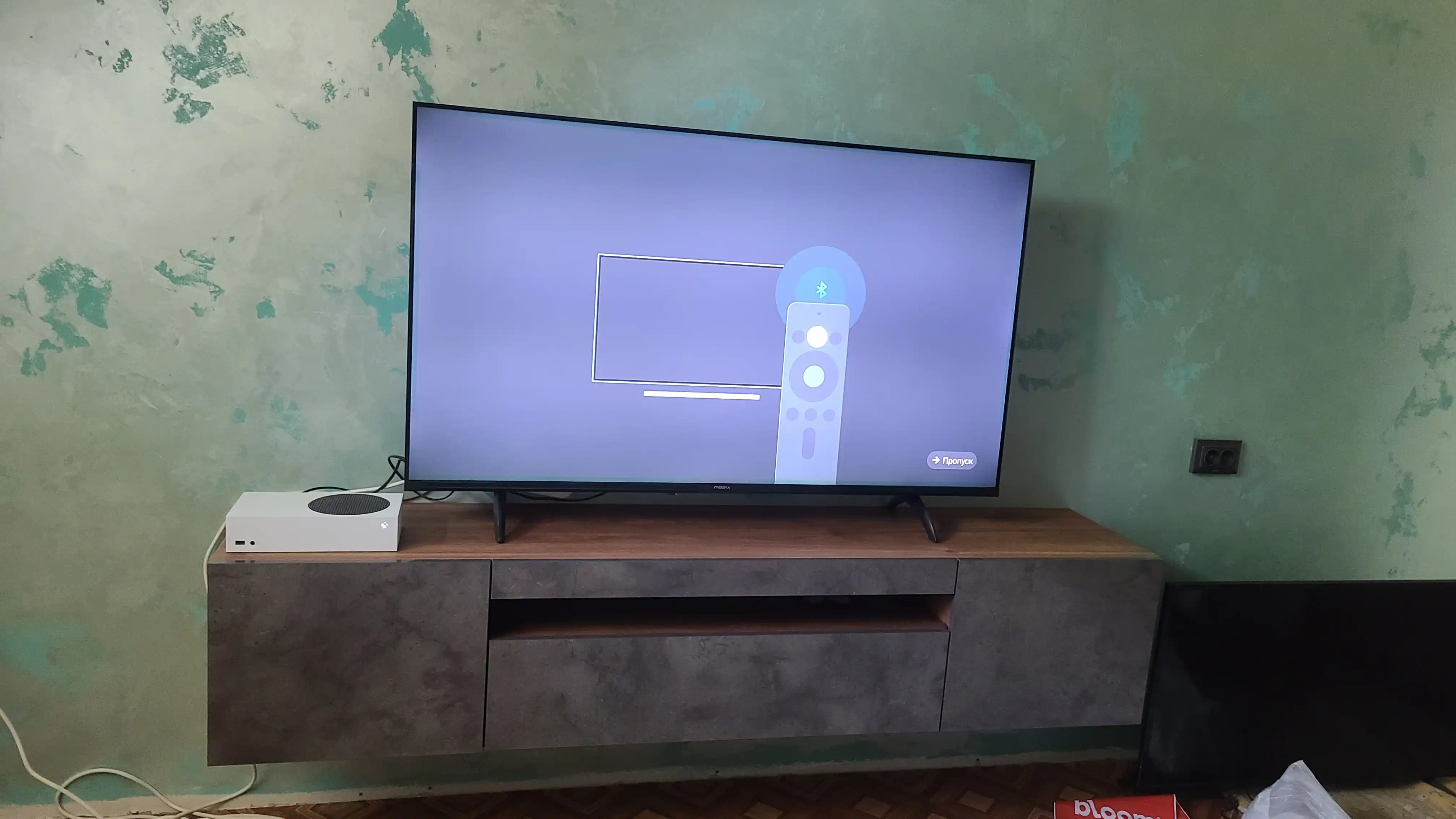 Телевизор MoonX 32", 43", 55" 4K UHD/Full HD, Smart TV, голосовое управление + 2 пульта