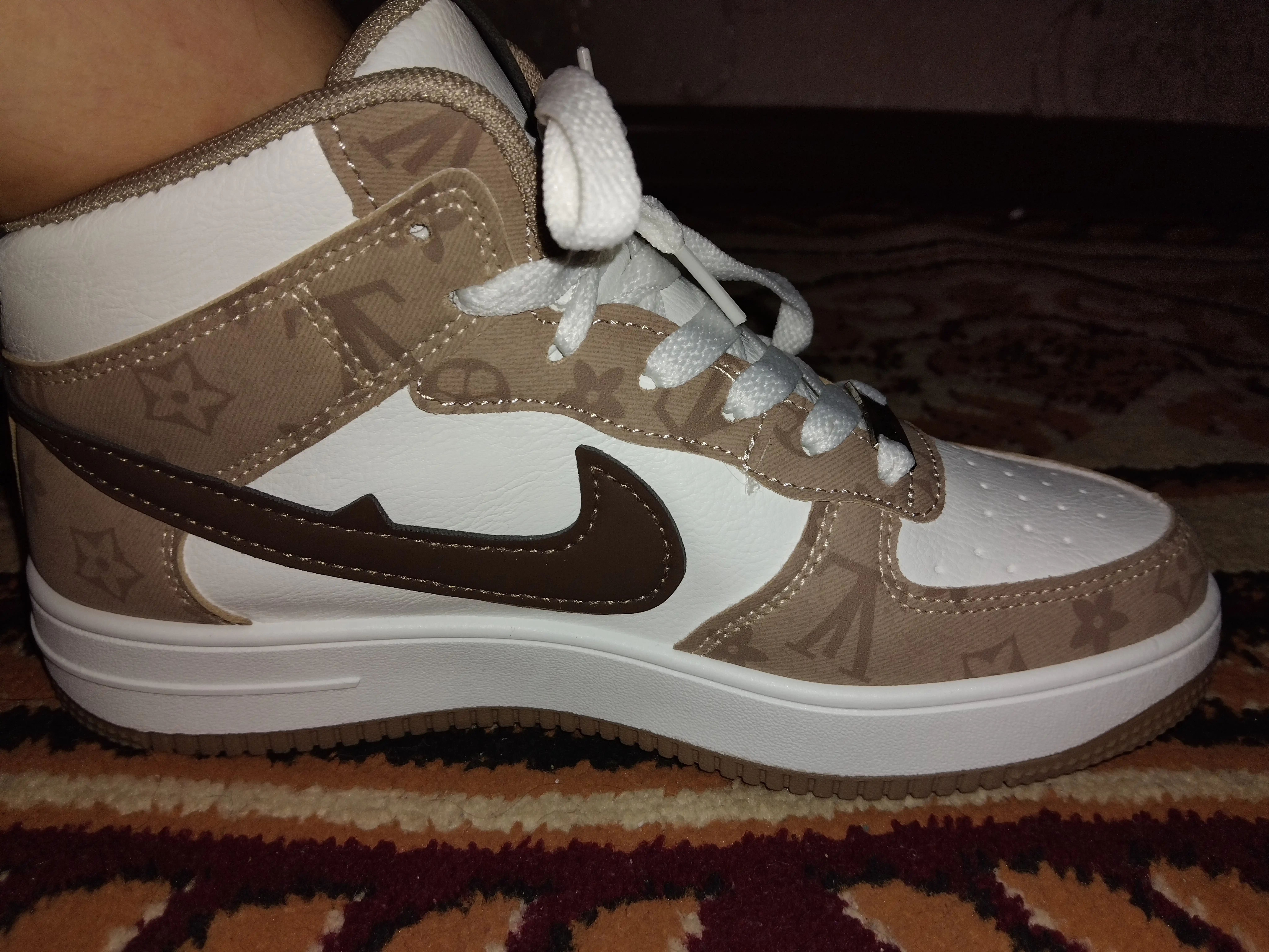 Kundalik krossovkalar, ayollar, erkaklar uchun NIKE JORDAN
