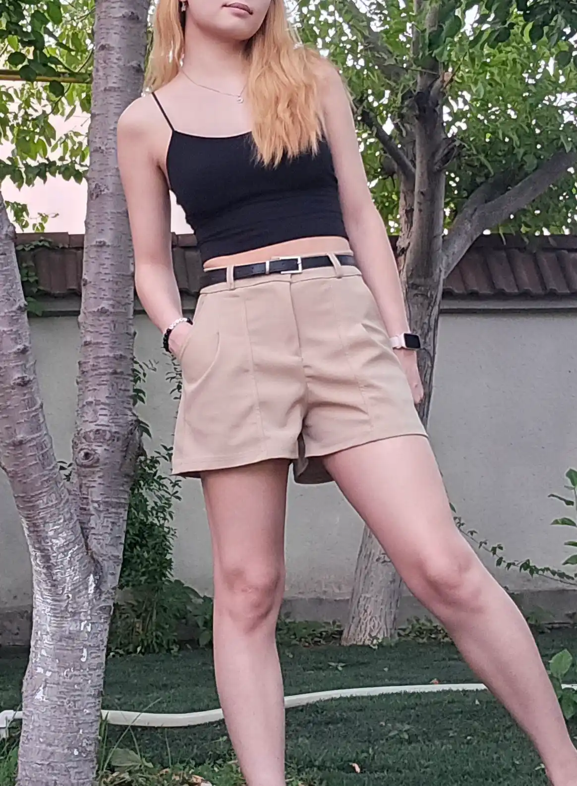 Klassik ayollar shortigi, yozgi, ofis, kundalik