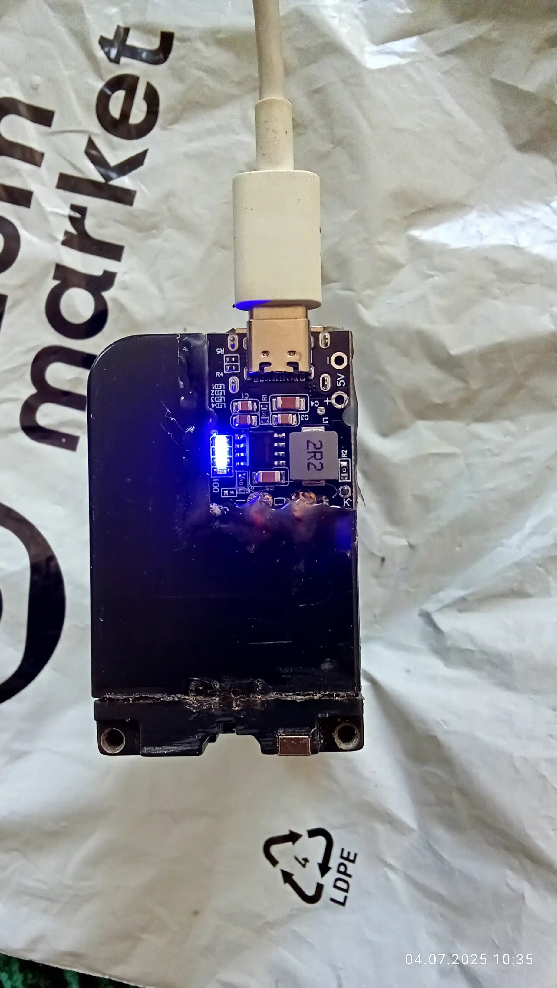 TYPE-C kirish va USB-A chiqishi 5V 2A bo'lgan PowerBANK moduli