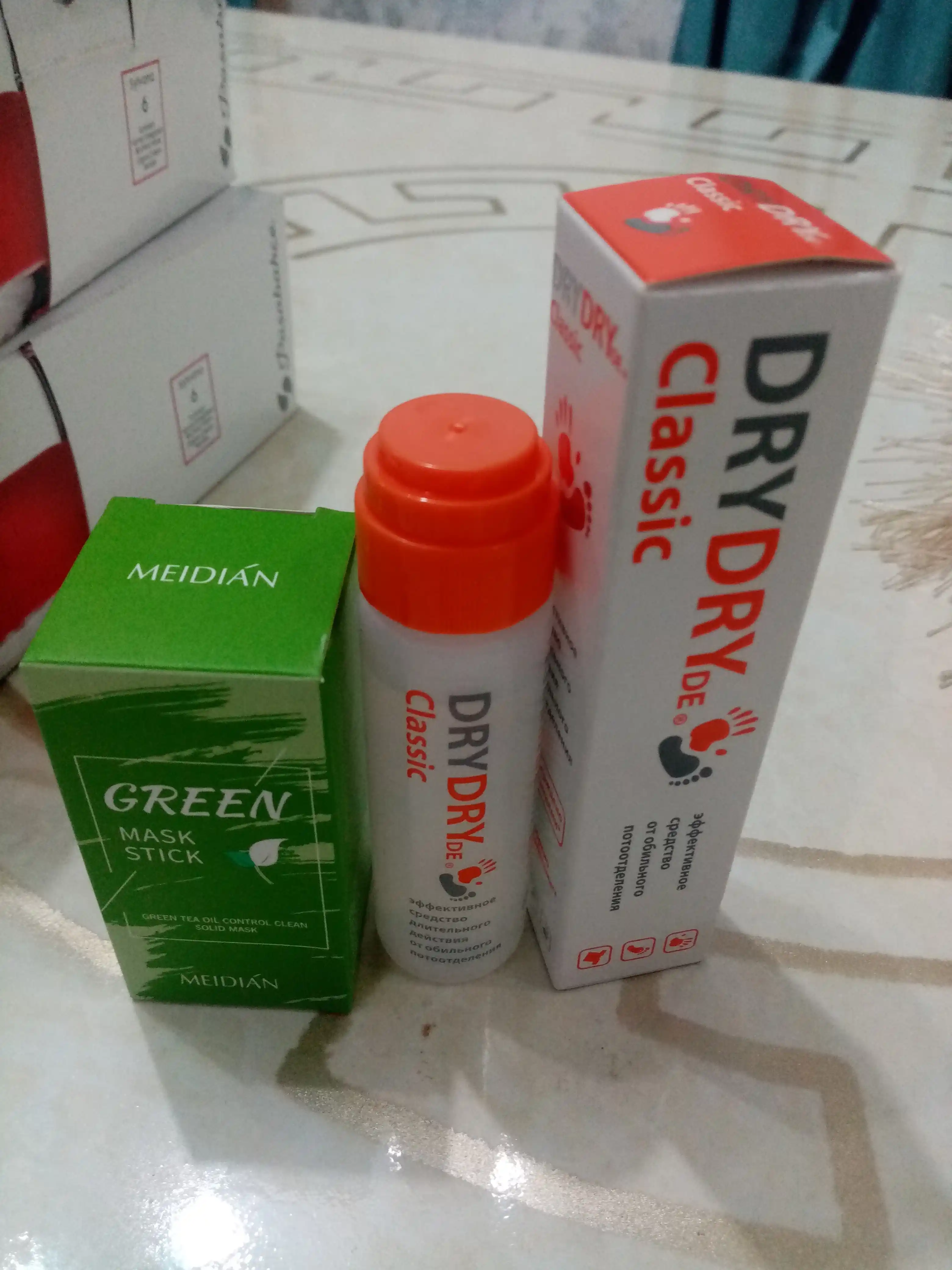 Дезодорант-антиперспирант Dry Dry de Classic, от пота и запаха