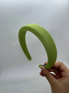 Желтый