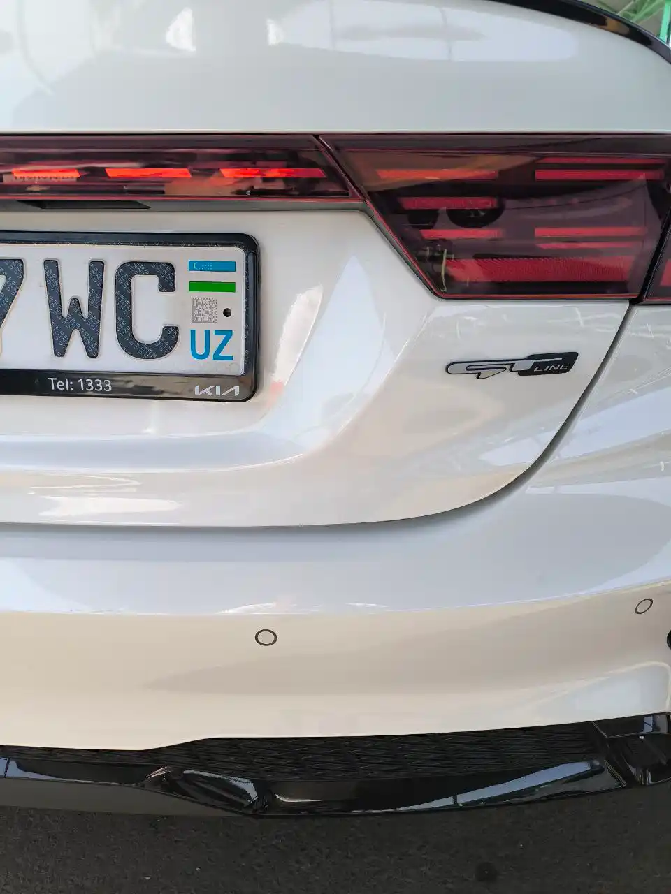 Kia K5, Picanto, Optima uchun GT Line magistralidagi emblema (tabel) yozuvi