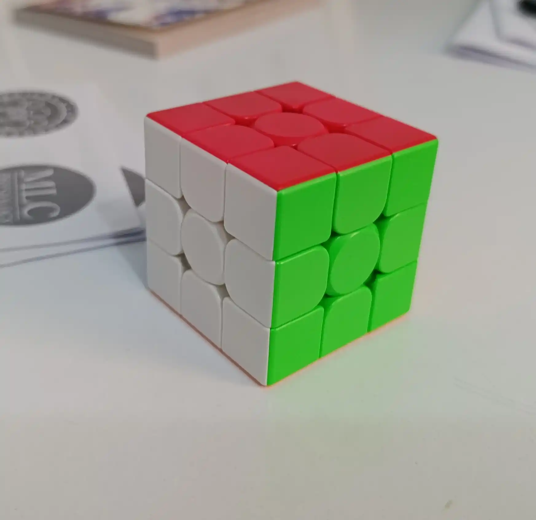 Boshqotirma Kubik Rubik
