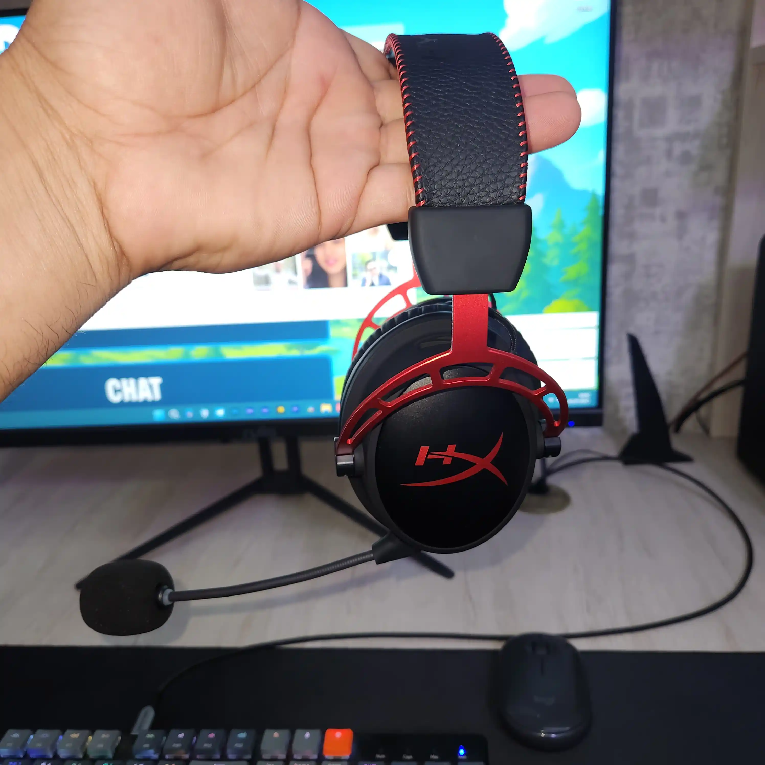 HyperX Cloud Alpha simsiz o'yin minigarnituralari
