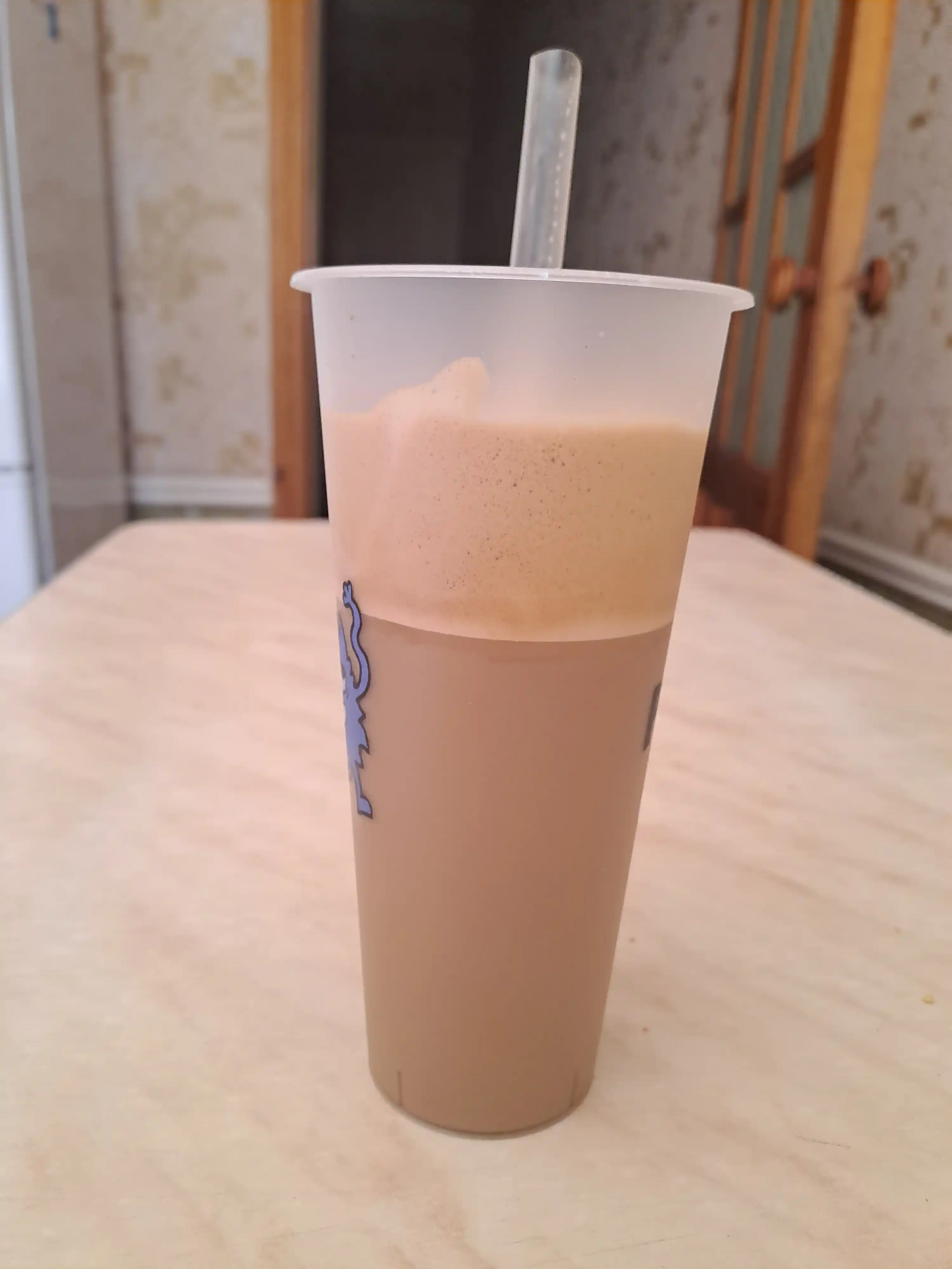Sut va qahva uchun kaputinator-ko‘piklantirgich, mini barista
