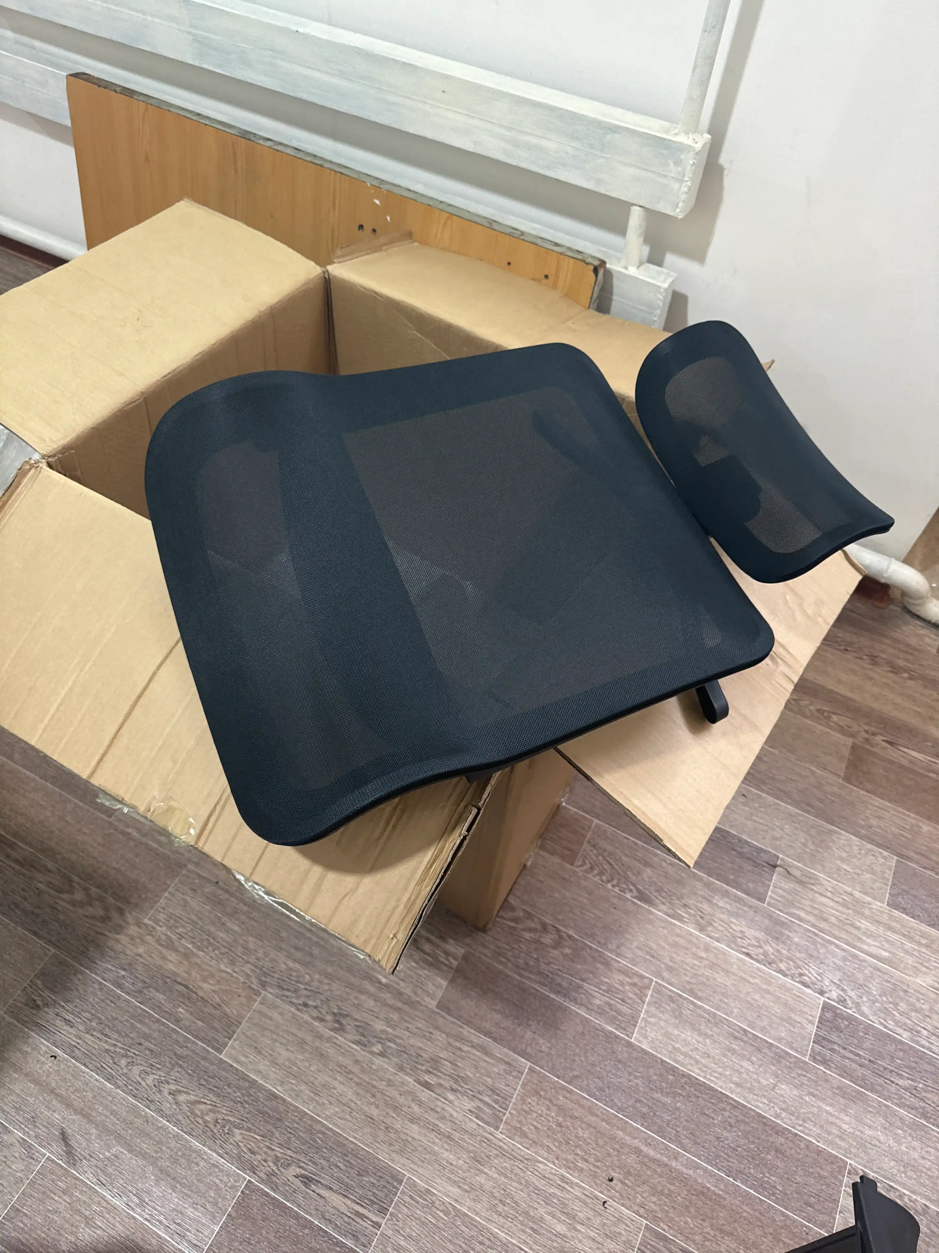 Ofis uchun kreslo PRICHER, qora