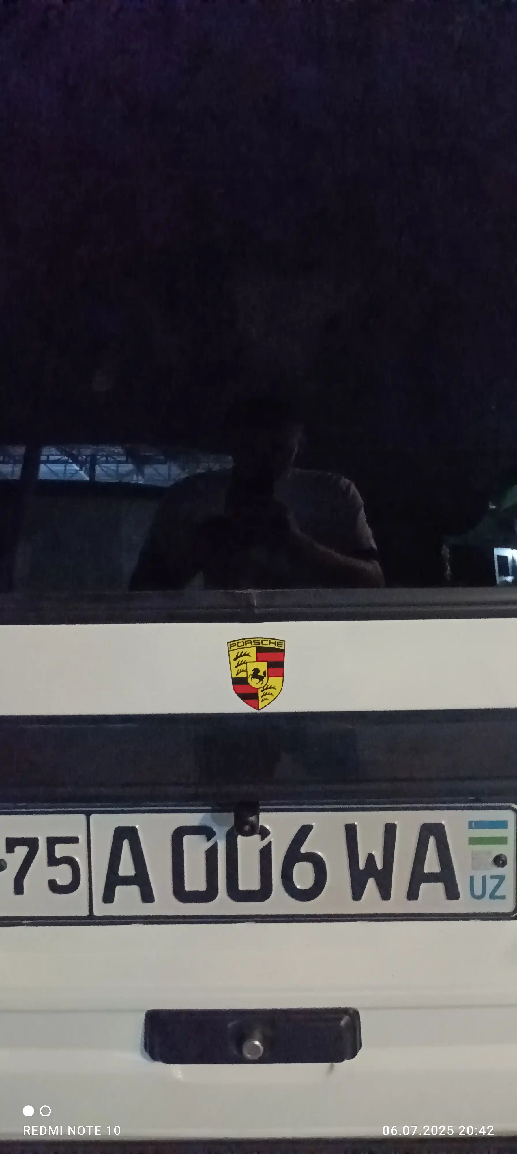 Авто наклейка