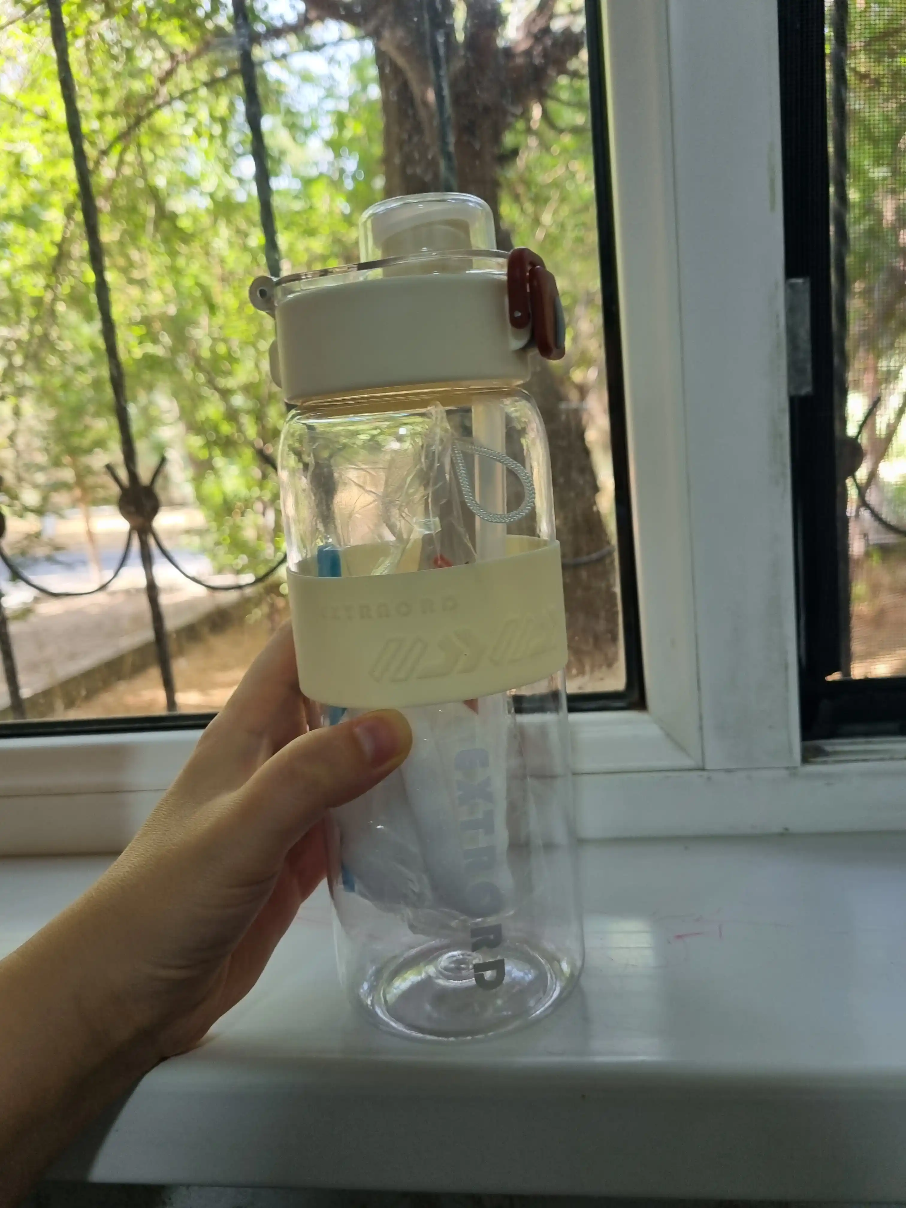 Бутылка для воды, спортивная, 800 мл, с ремешком + щетка для мытья