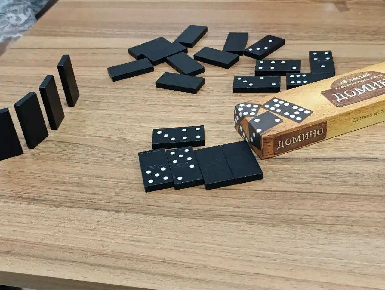 Domino stol o'yini. Klassik o'yin