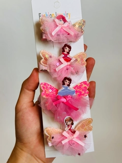 Кораллово-розовый