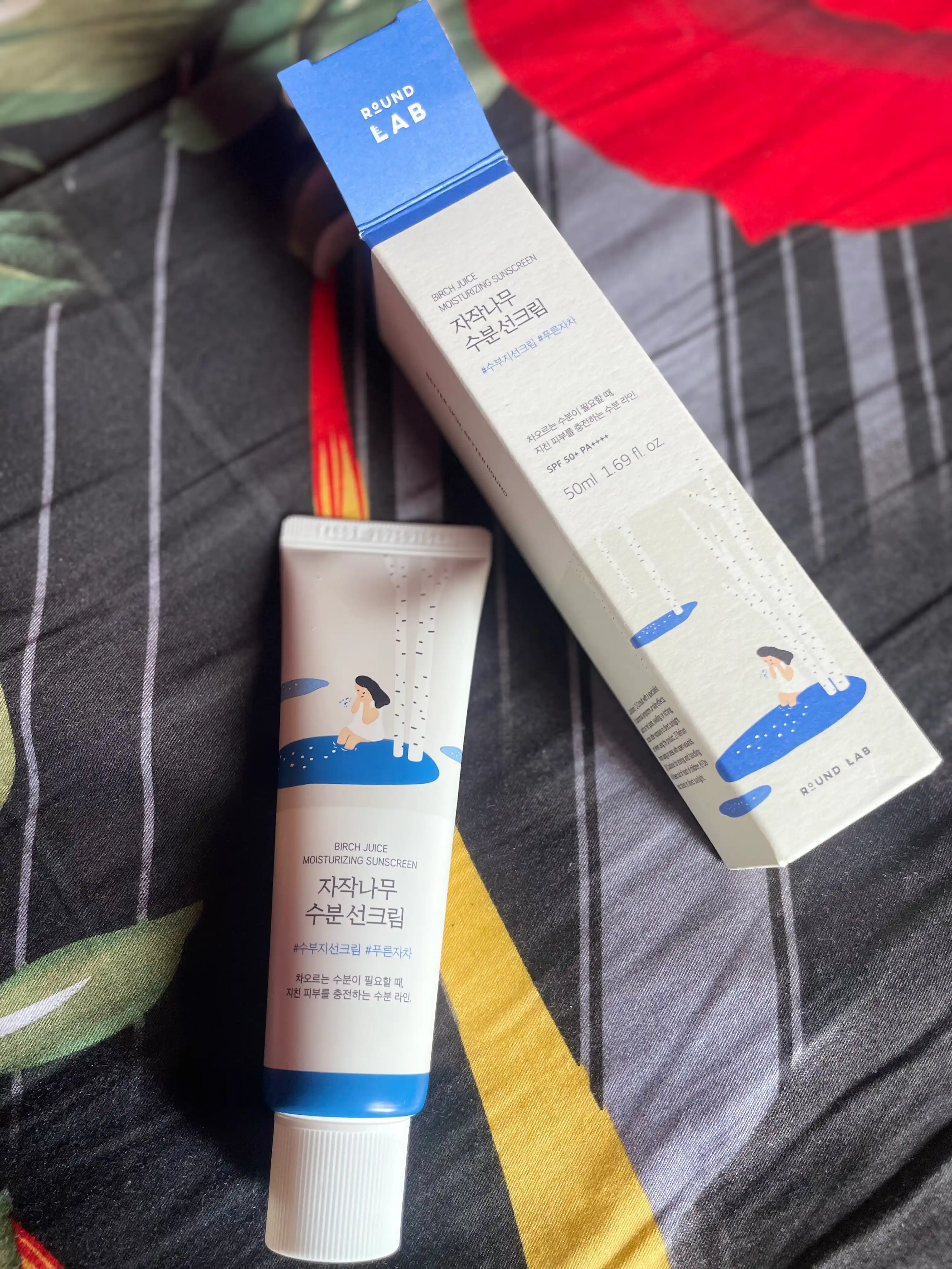 Namlovchi quyoshdan himoylavochi krem Round Lab Birch Juice Moisturizing Sun Cream SPF50+ PA++++