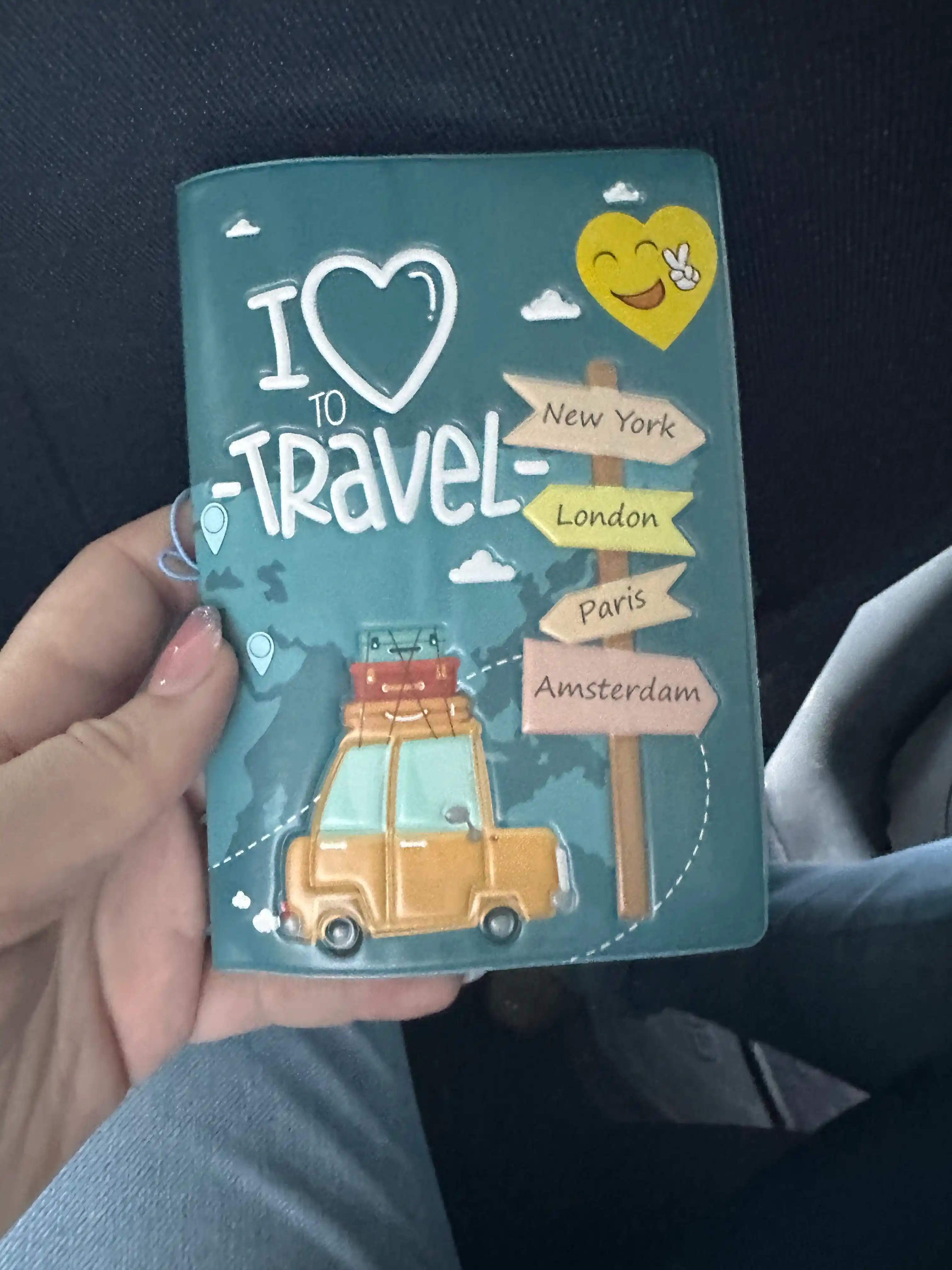 Xalqaro pasport uchun g'ilof