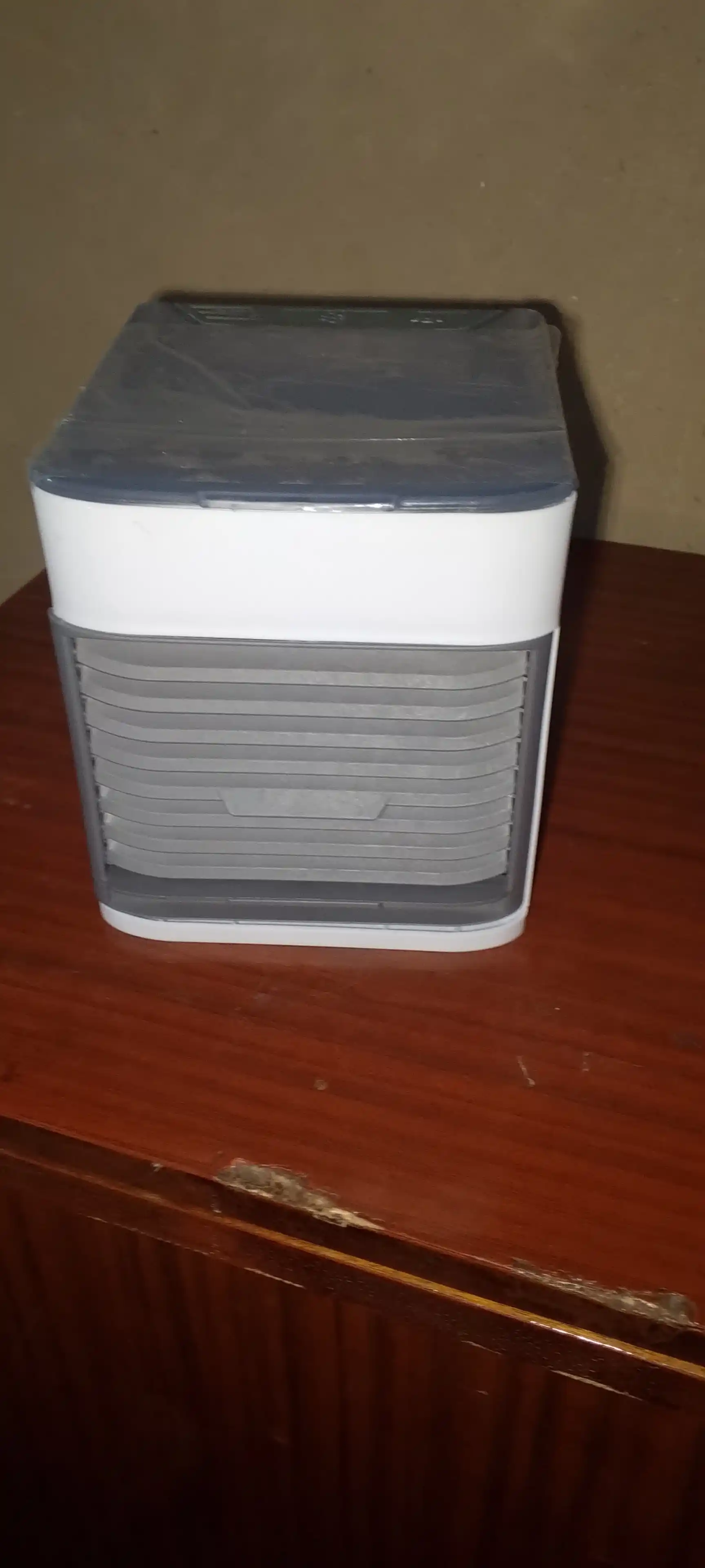 Mini konditsioner, namlagich va havo sovutgich Arctic Air, portativ 4 tasi 1 da