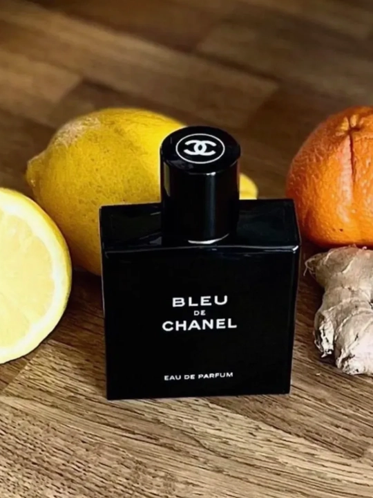 Парфюмерная вода для мужчин Blue De Chanel - 