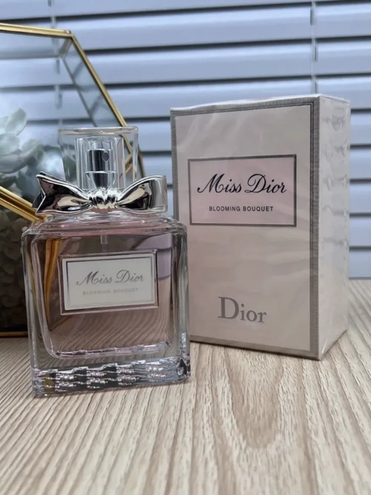 Xushbo'ylangan suv Miss Dior, 100ml