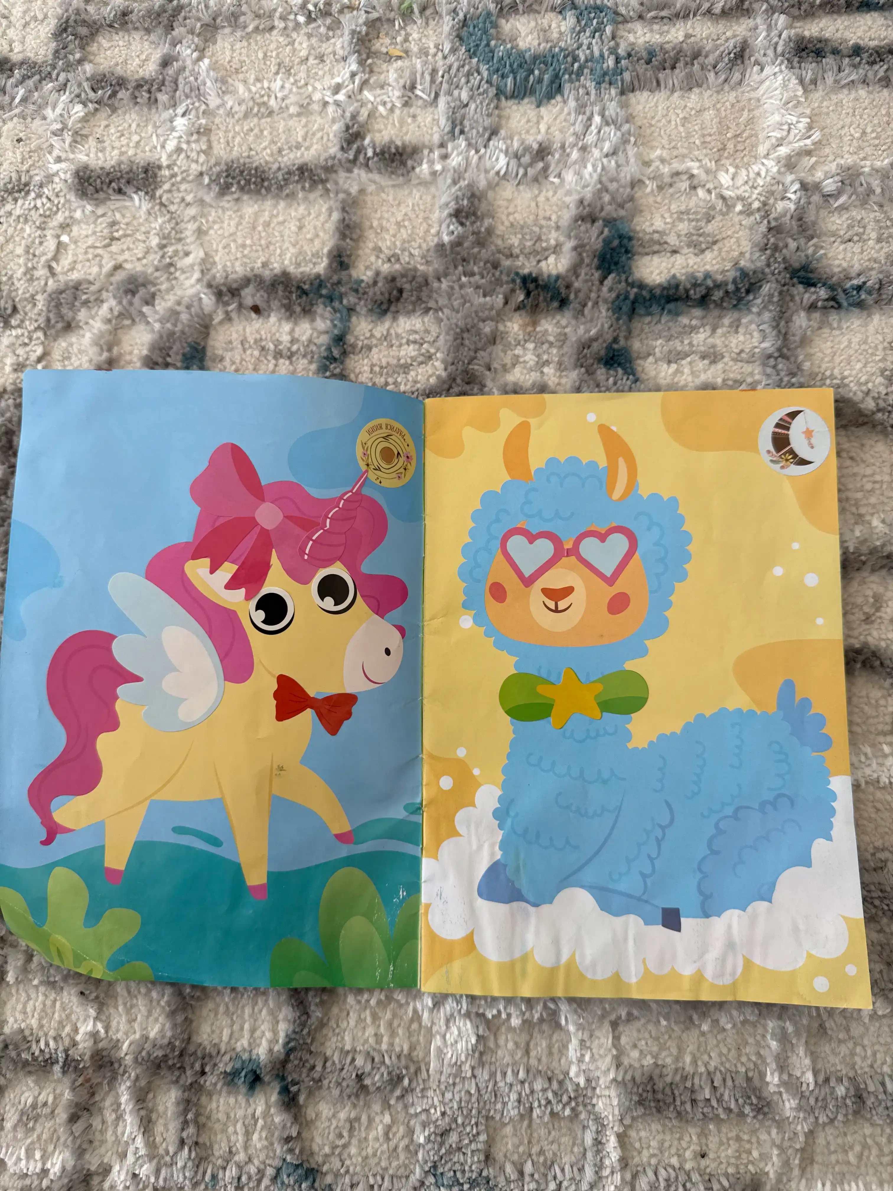 Stikerli kitob, 3-6 yoshli bolalar uchun, Uy hayvoningizni yarating, 75 ta stiker