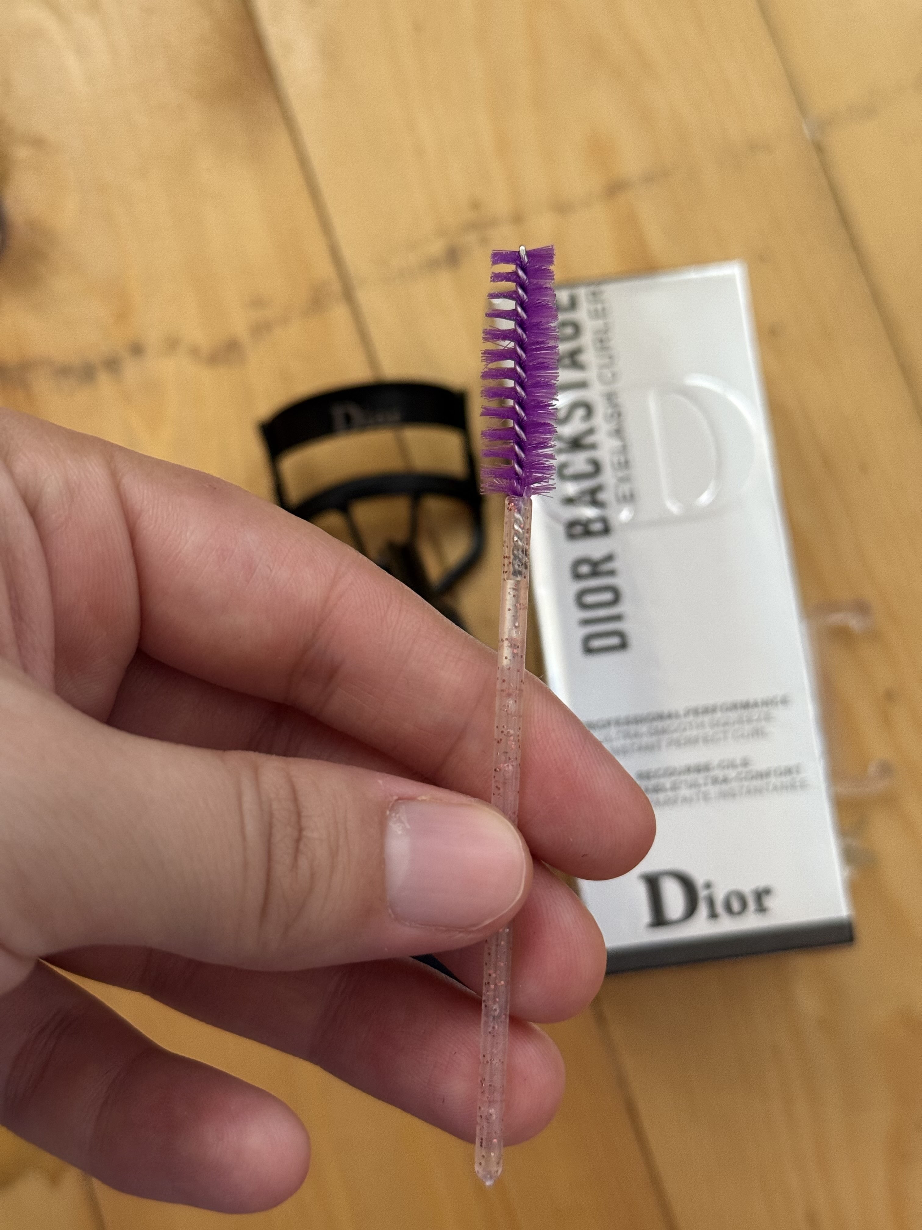 Kipriklarni jingalak qilish uchun qisqichlar, Dior qisqichlari, kerler