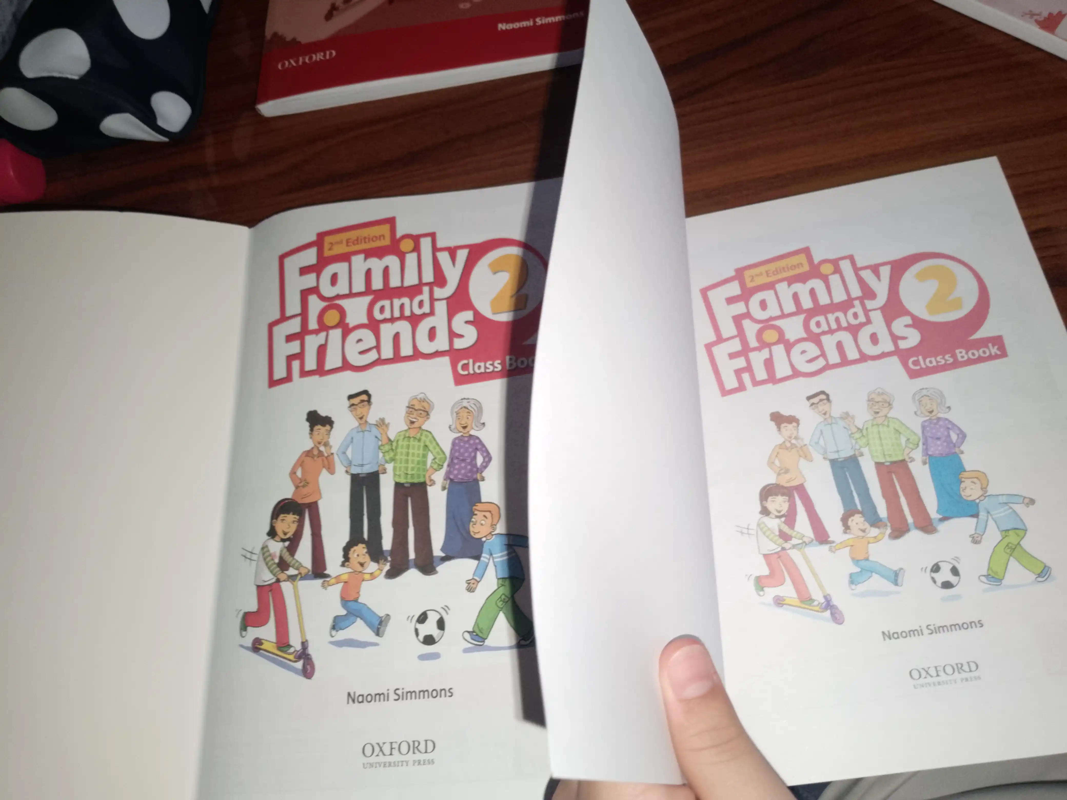 Family and Friends 0 1 2 Class Book + Workbook/ Family and Friends 2 Class Book + Workbook