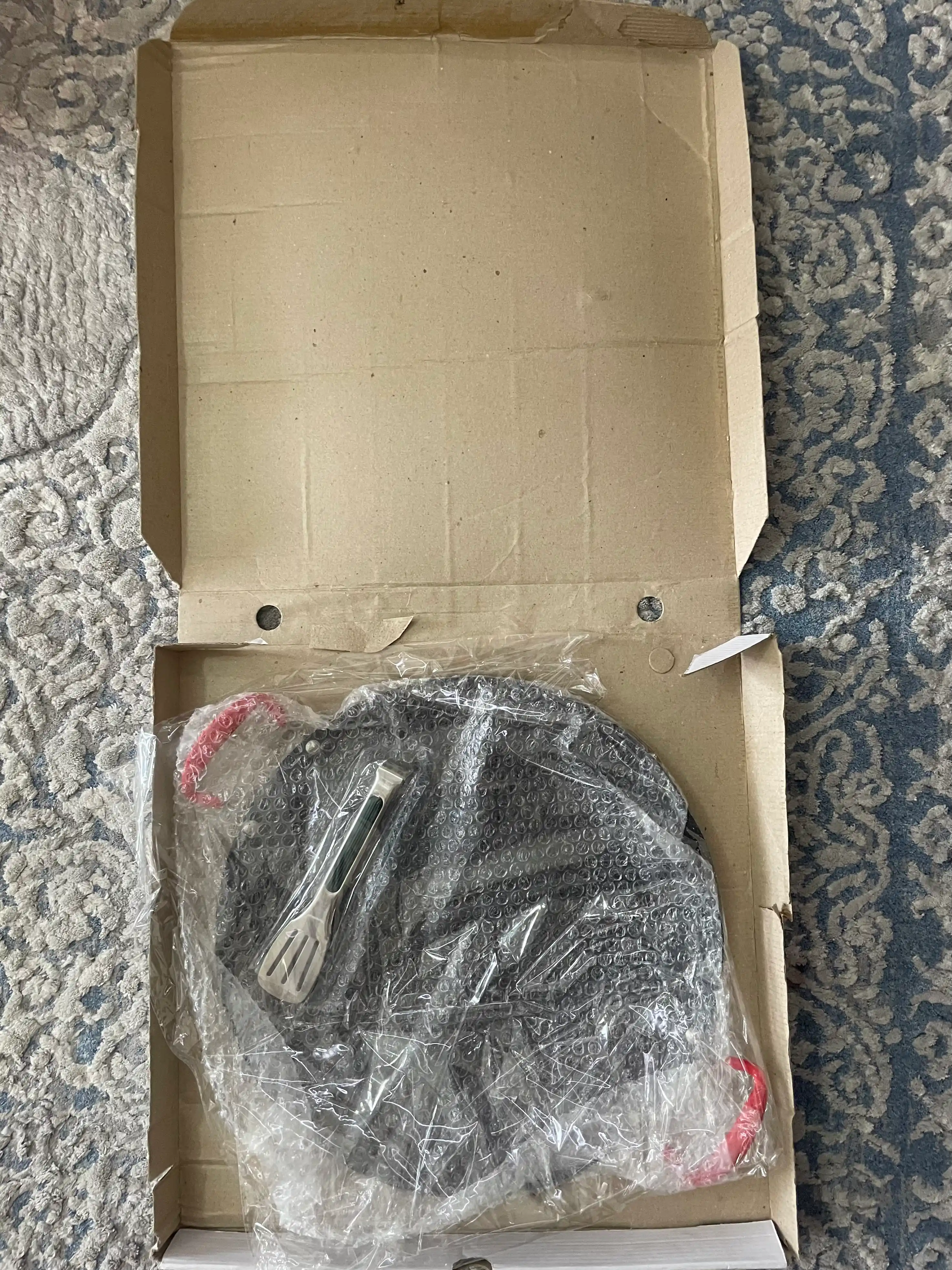 Saj qovurish va barbekyu uchun tova, yopishmaydigan qoplamali