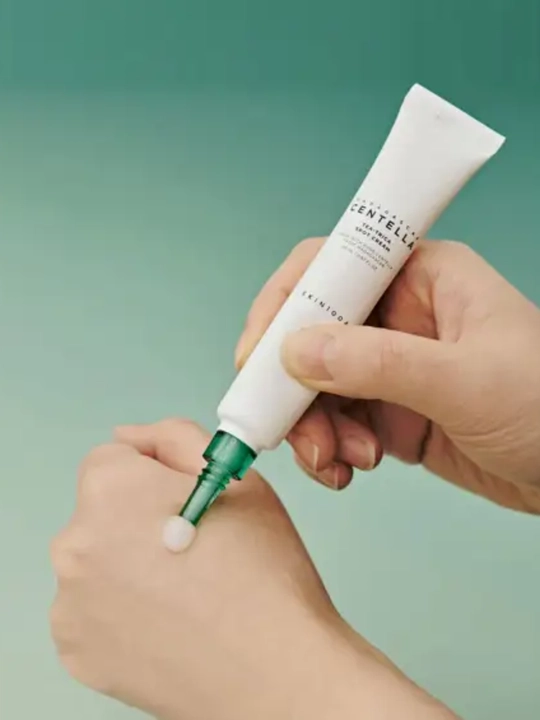 Точечный крем от воспалений SKIN1004 Madagascar Centella Tea-Trica Spot Cream