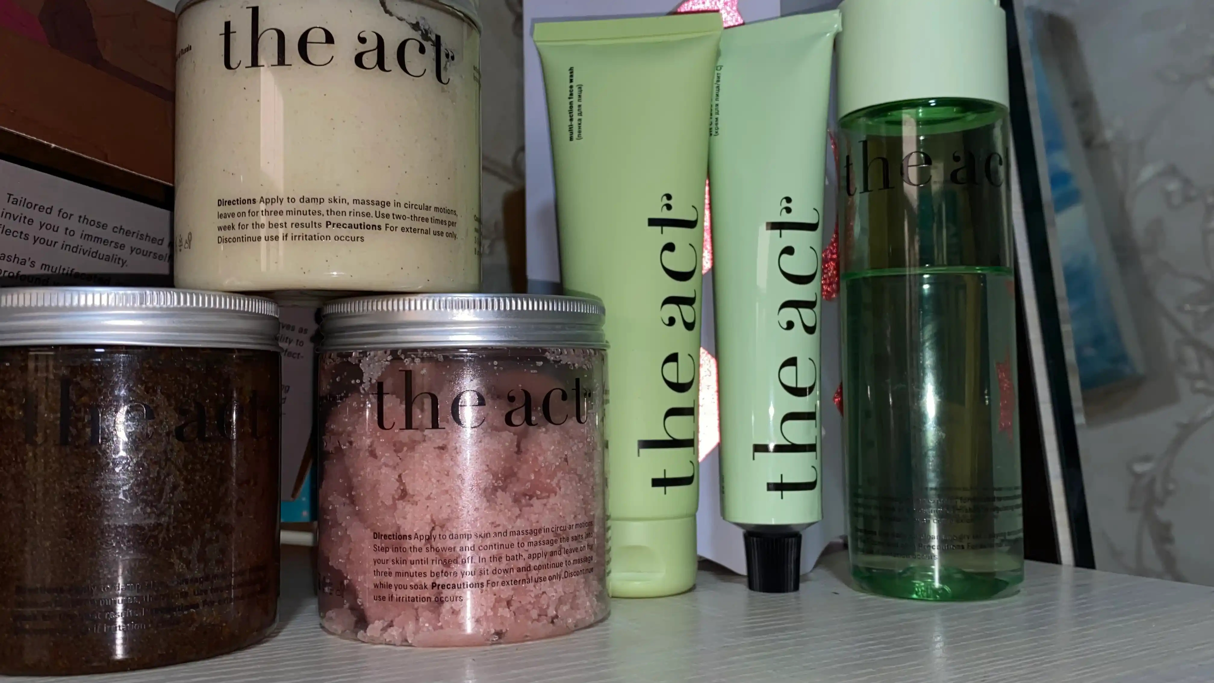 The Act yuz uchun namlovchi tonik, oltin qarag‘ay suvli ekstrakti asosida, 200 ml