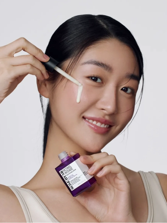 Chandiqlar, g‘ovaklar va notekisliklarga qarshi sezgir teri uchun Retinol yuz uchun zardobi