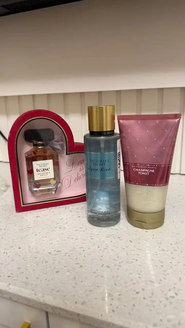 Bath and Body Works отшелушивающий кремовый скраб для тела