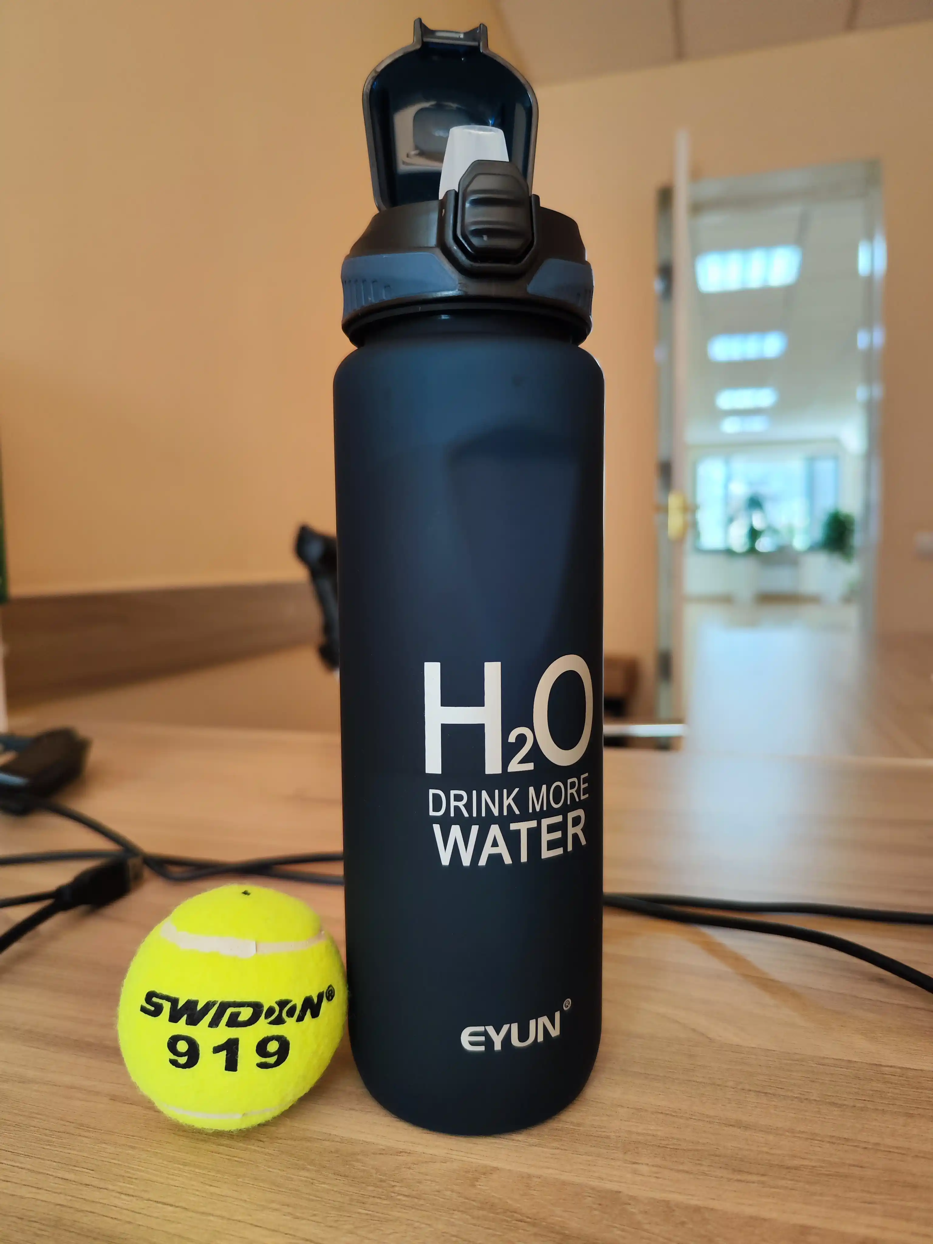 Mat sport suv idishi, qulfli, H2O, 680 ml, 1000 ml