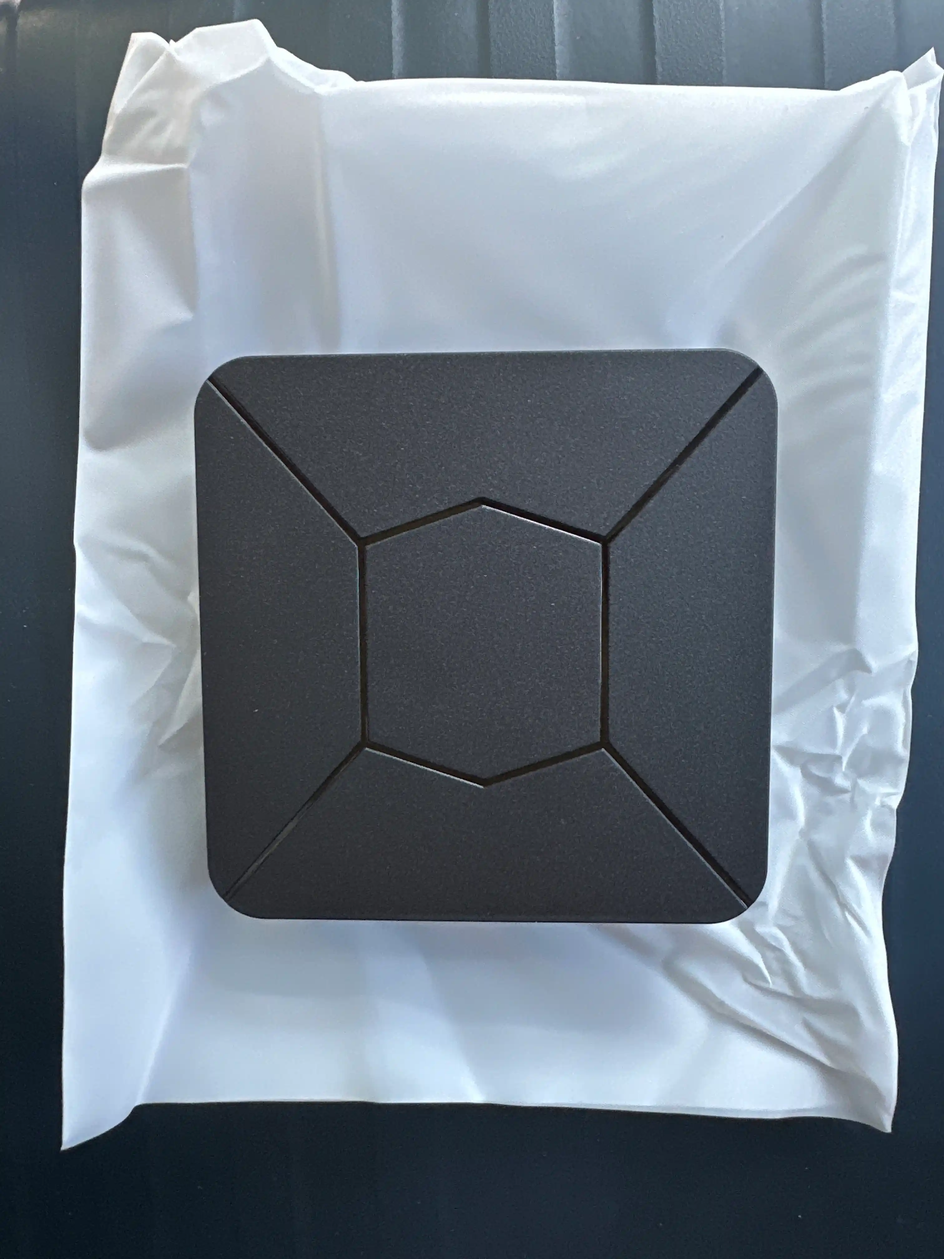 Android приставка Q5 / Smart TV Box с голосовым управлением / Android 11 