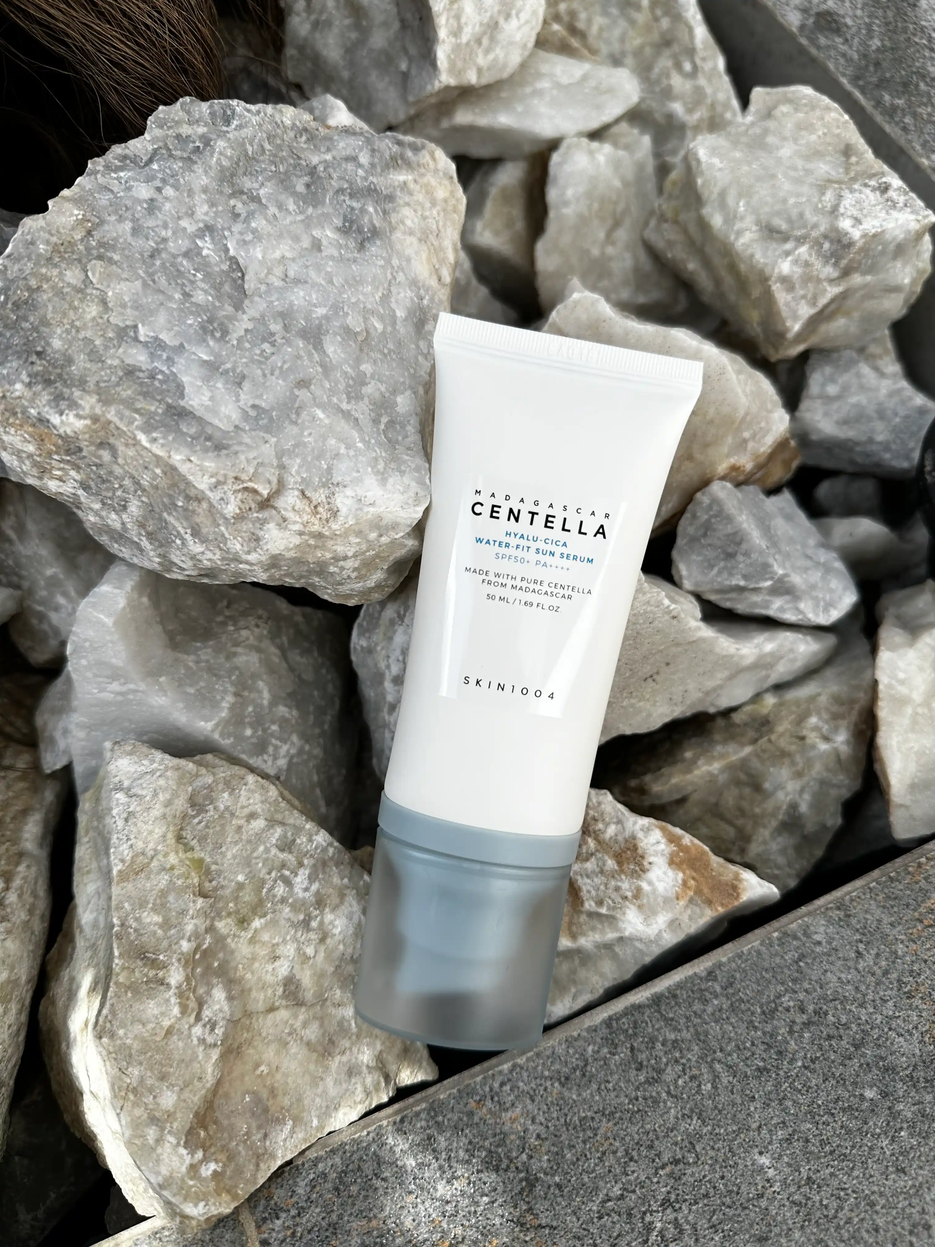 Centella Hyalu-Cica Sun Serum SPF50+ - terini himoya qilish, namlash va tiklash
