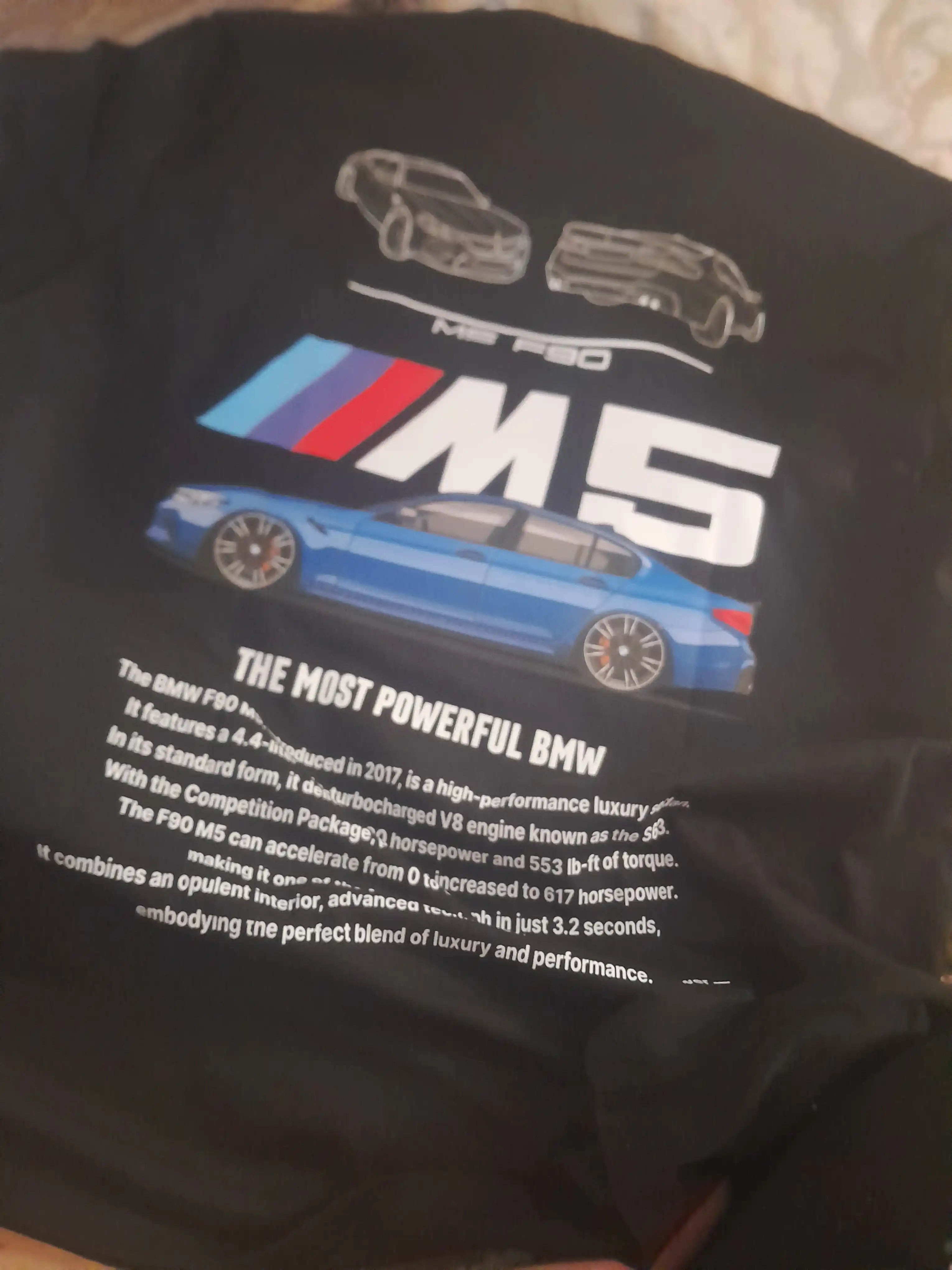 Erkaklar futbolkasi BMW M5 F90 print bilan, 100% paxta
