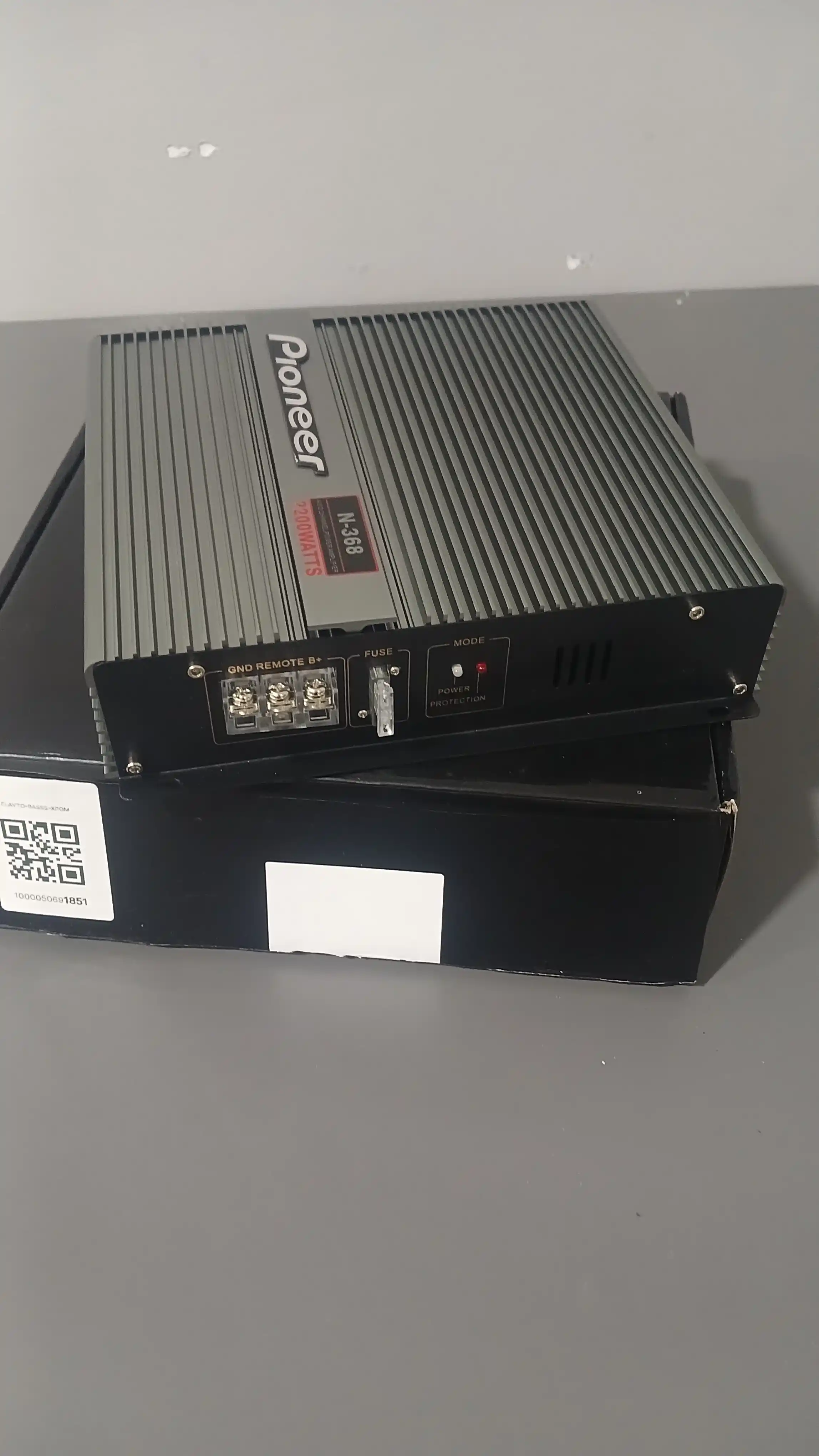 Pioneer Усилитель звука для авто 2-4-канальный, 2200-6800 Вт