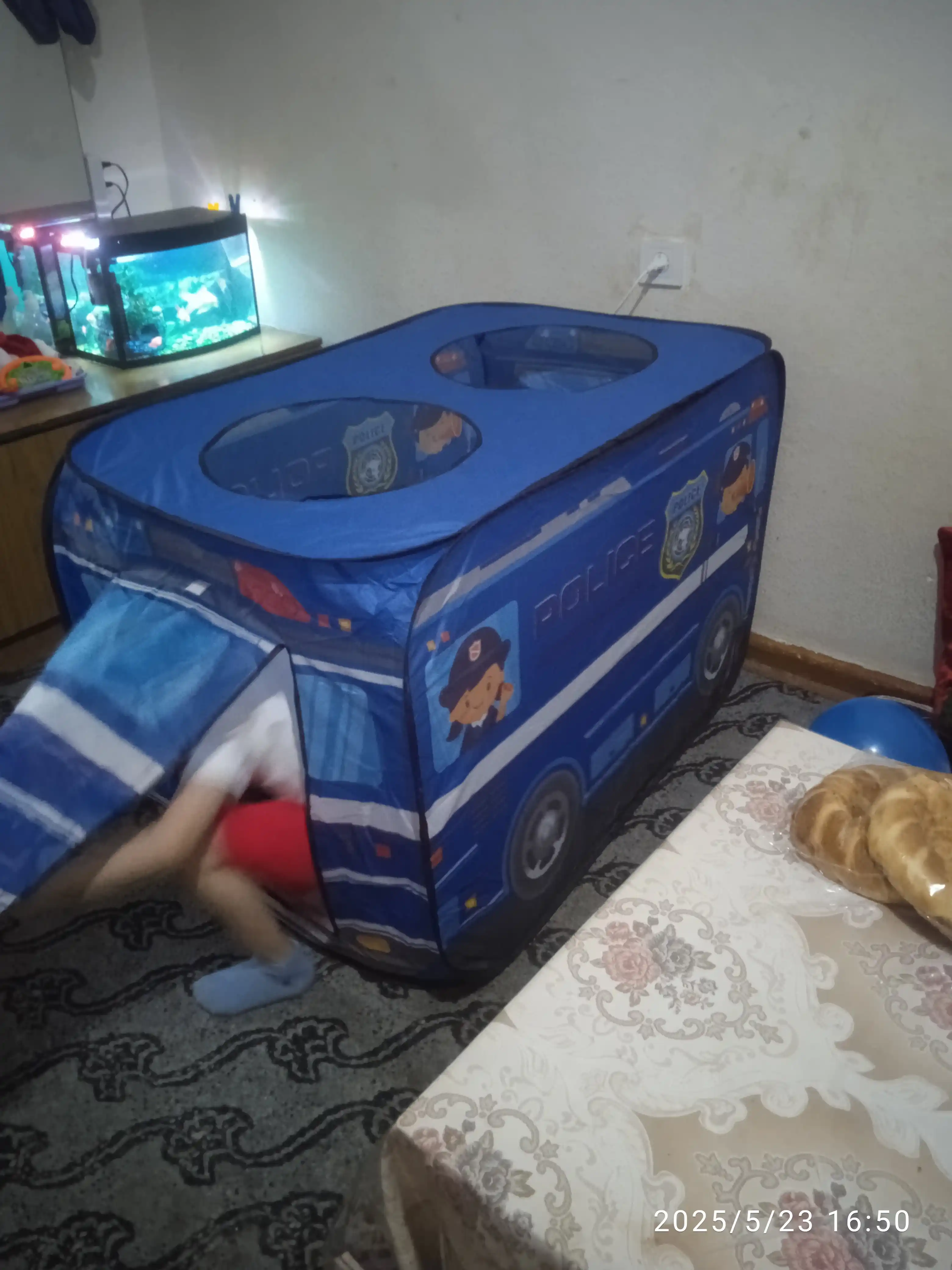Chodir bolalar o'yin uyi, avtomatik o't o'chirish mashinasi, yangi yil uchun bolaga sovg'a