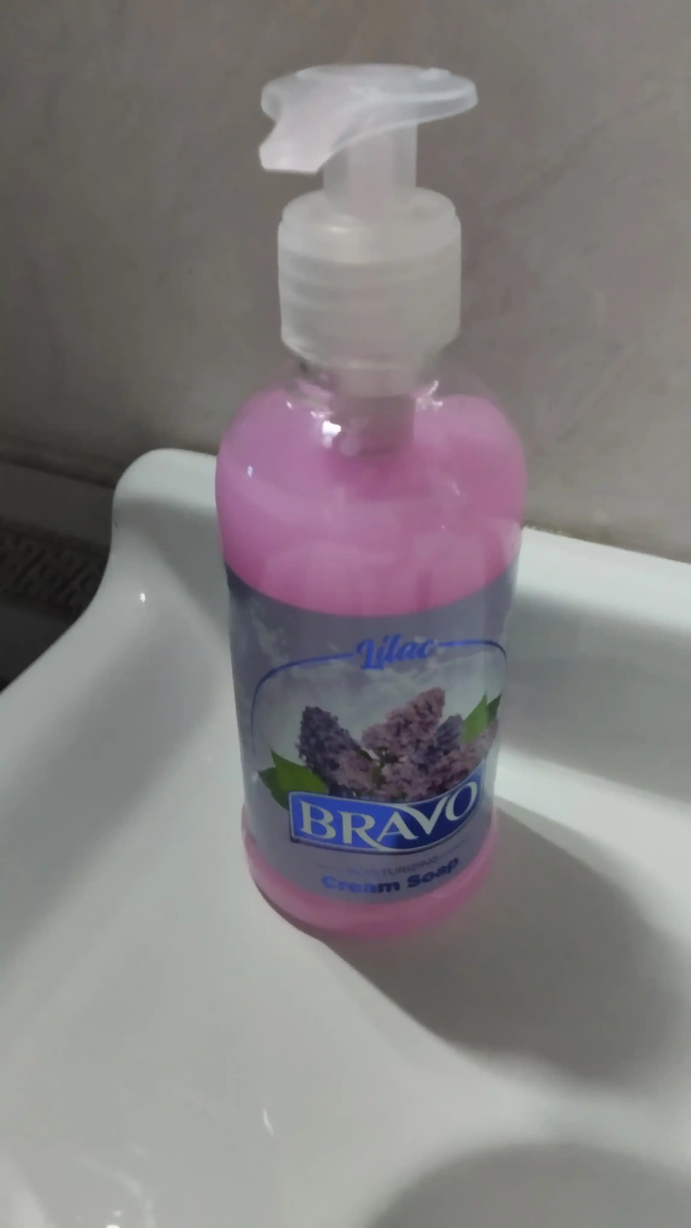 Suyuq qo'l kremi sovun BRAVO Lilac, 300 ml