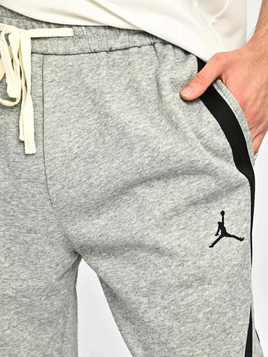 Zamonaviy va qulay yozgi shimlar