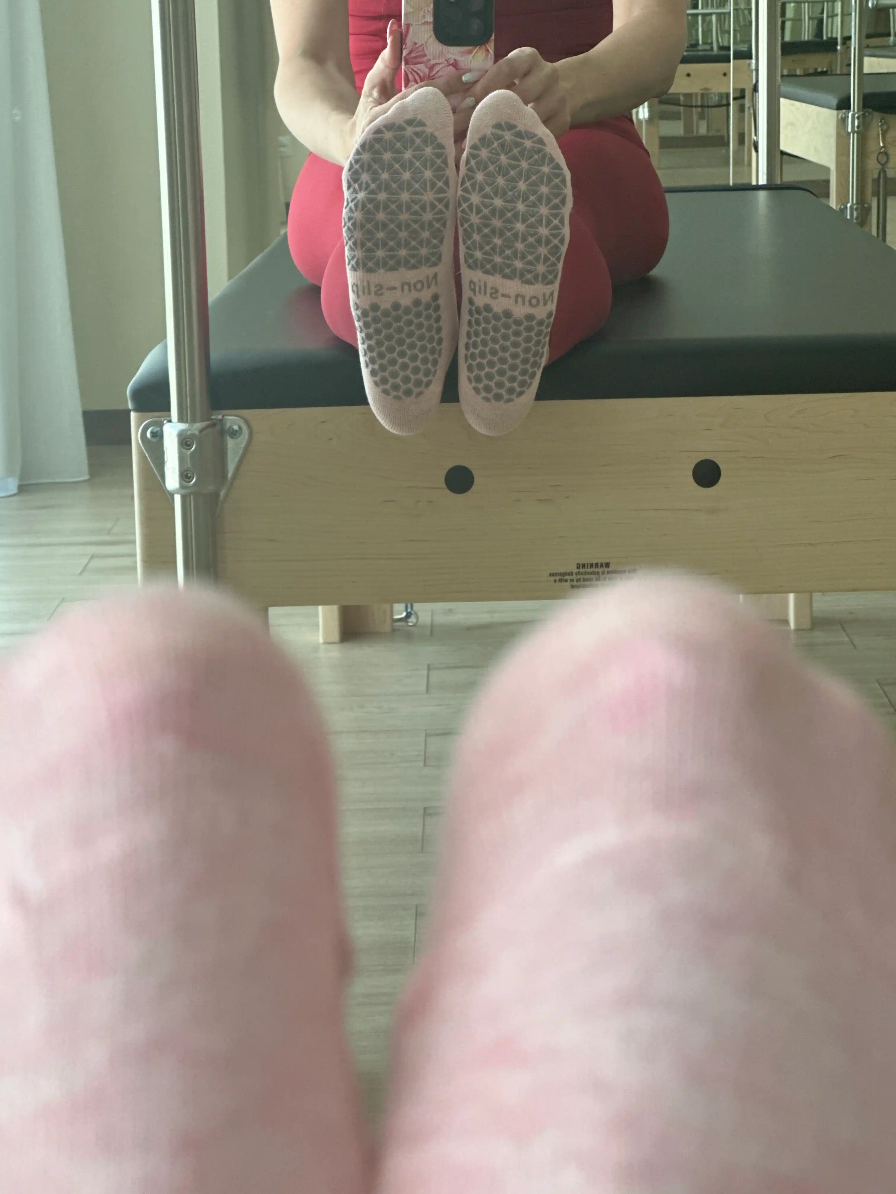 Yoga uchun sport ayollar paypoqlari, pilates sirpanishga qarshi