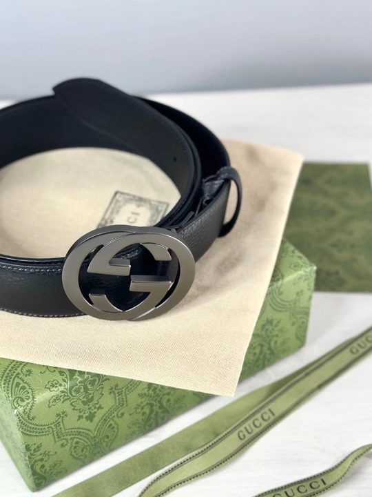 Ayollar uchun keng charm belbog'i – 125 × 4 sm, metall tokchali